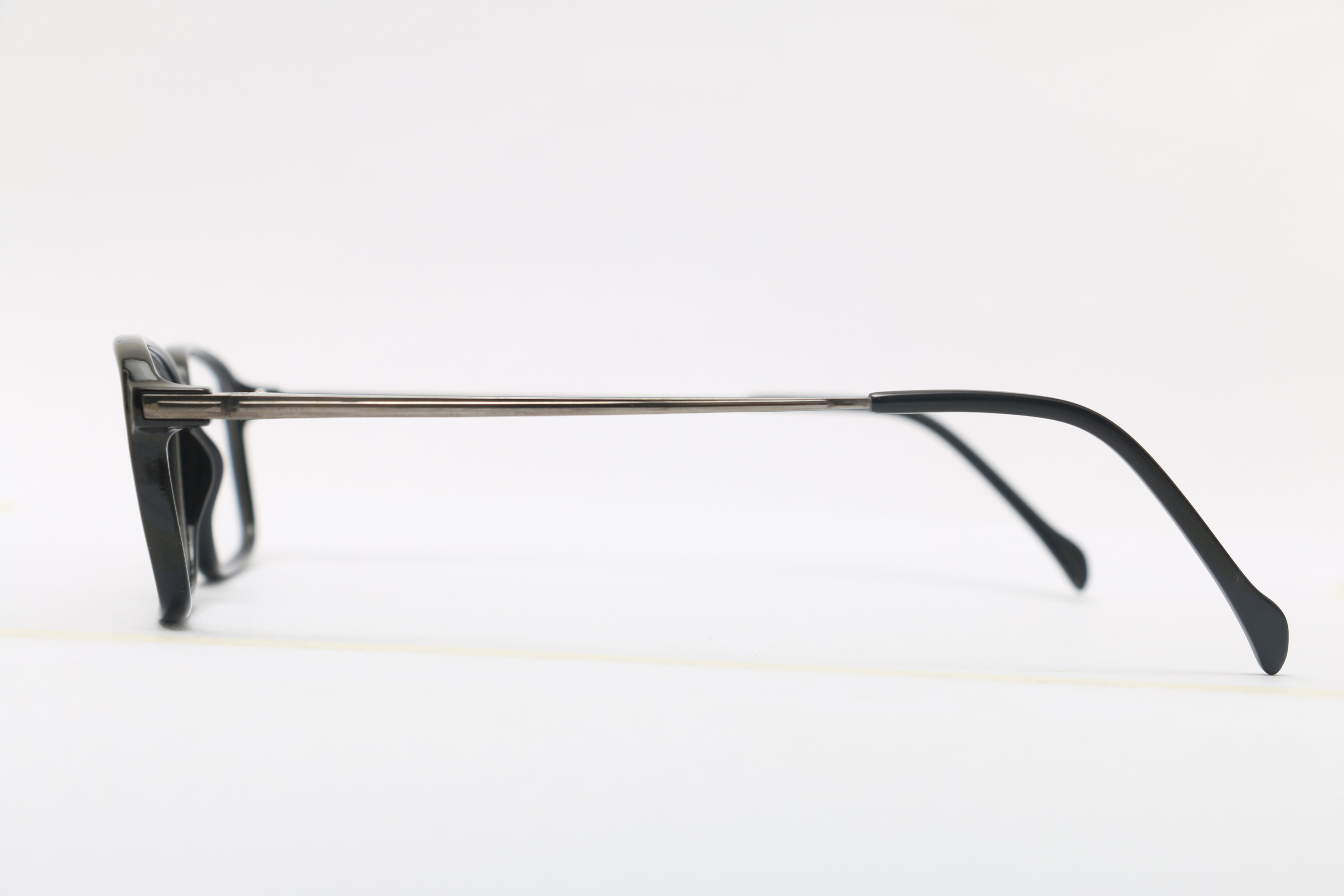 Eyeglasses for Men and Women 3D print model_9
