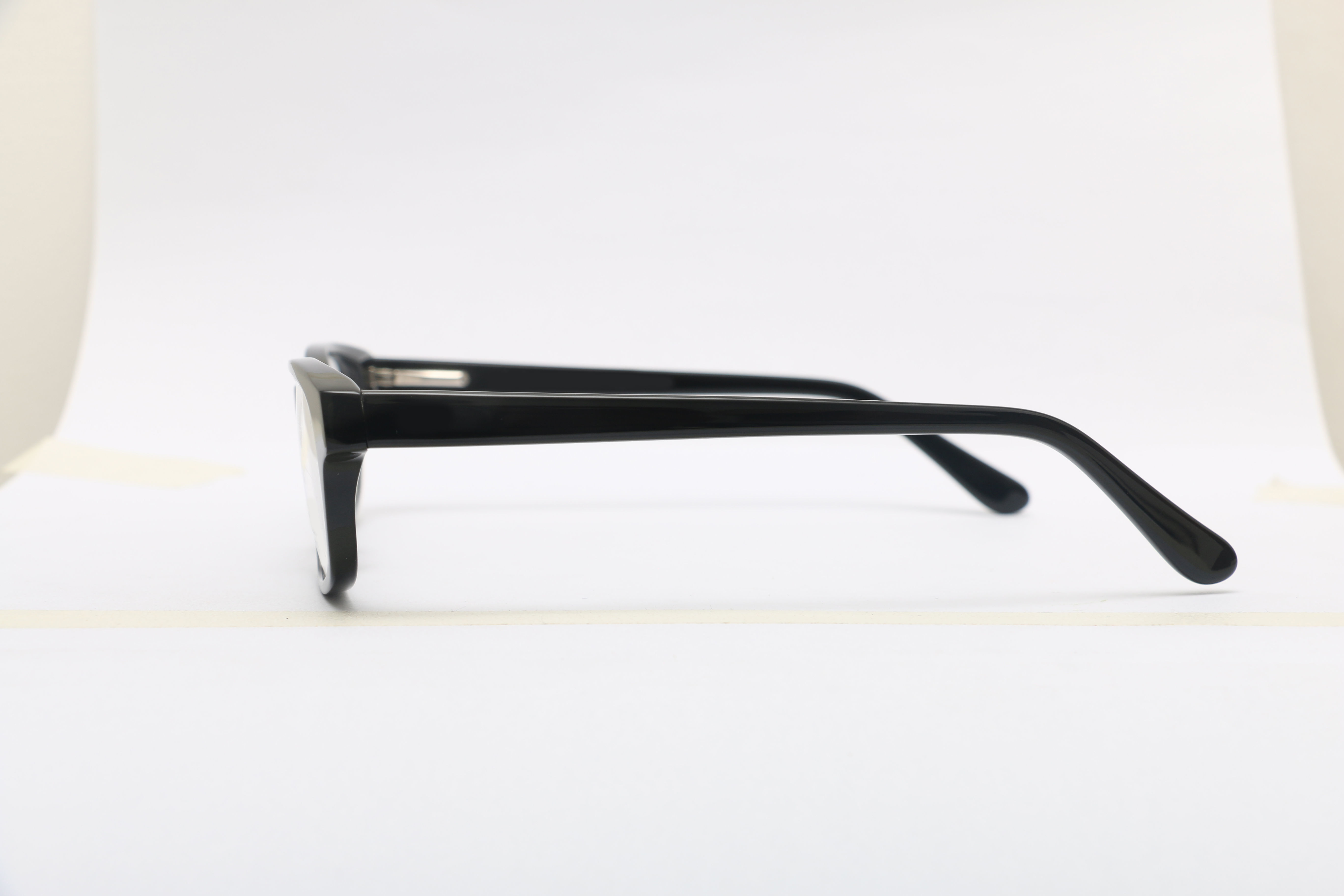 Eyeglasses for Men and Women 3D print model_9