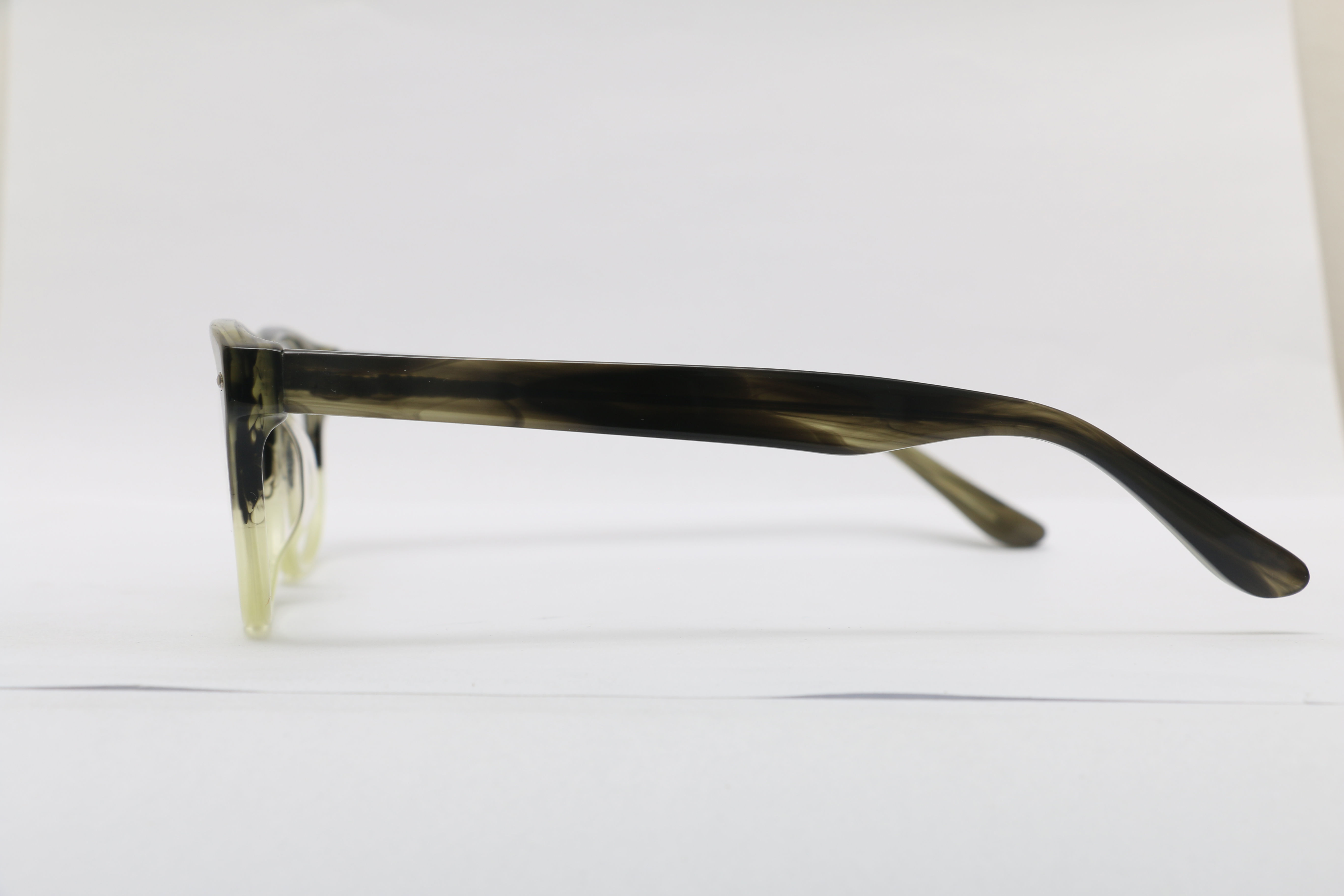 Eyeglasses for Men and Women 3D print model_9