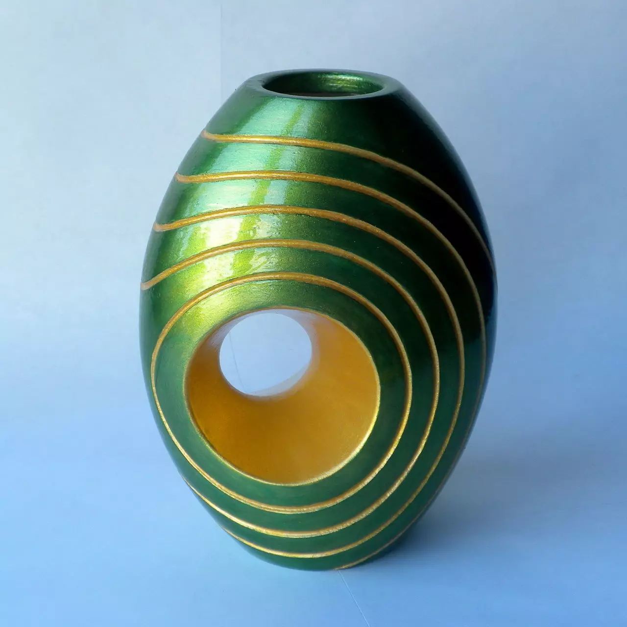 Vase 9 with gold swirls 3D print model