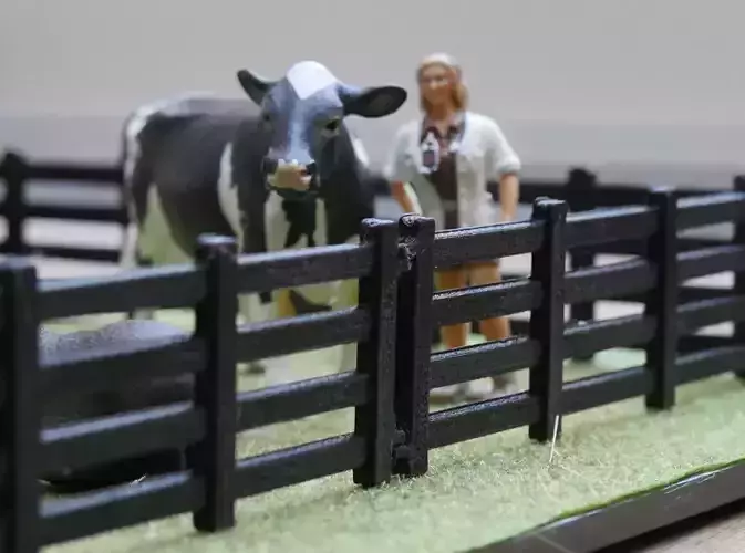 Farm fence for toy animals