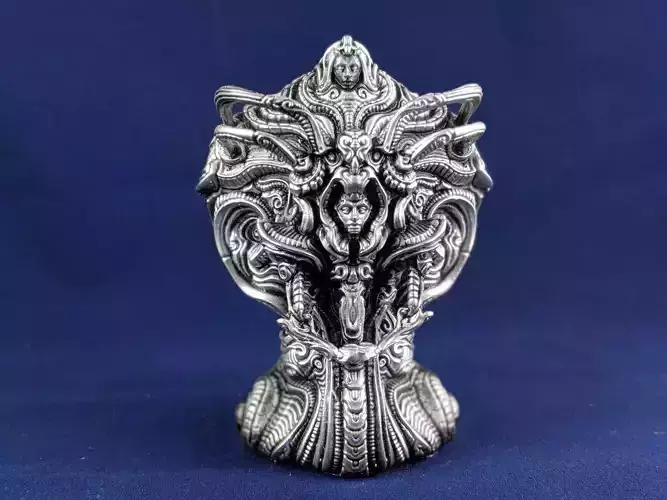 Oracle ornate head sculpture