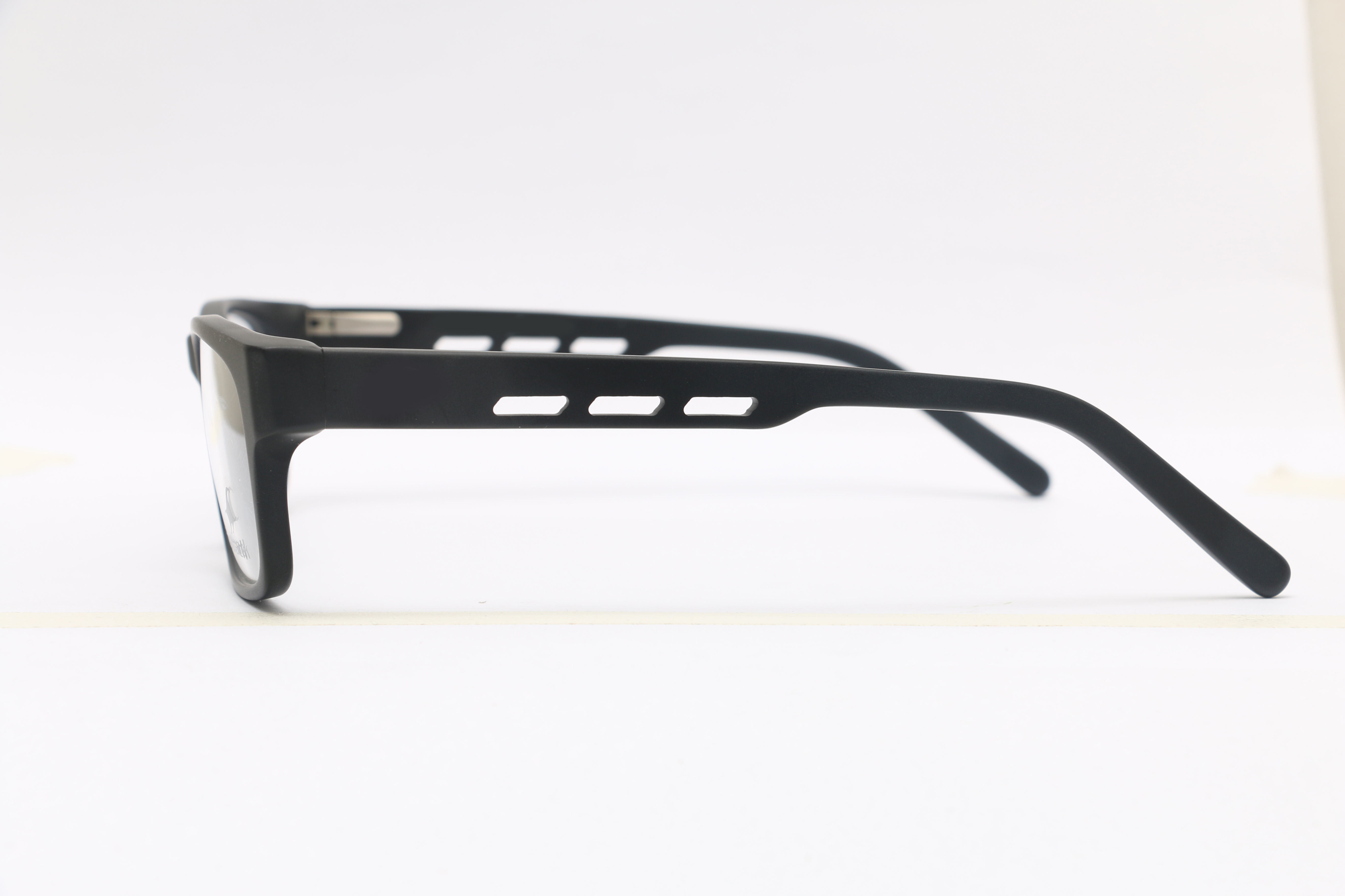 Eyeglasses for Men and Women 3D print model_13