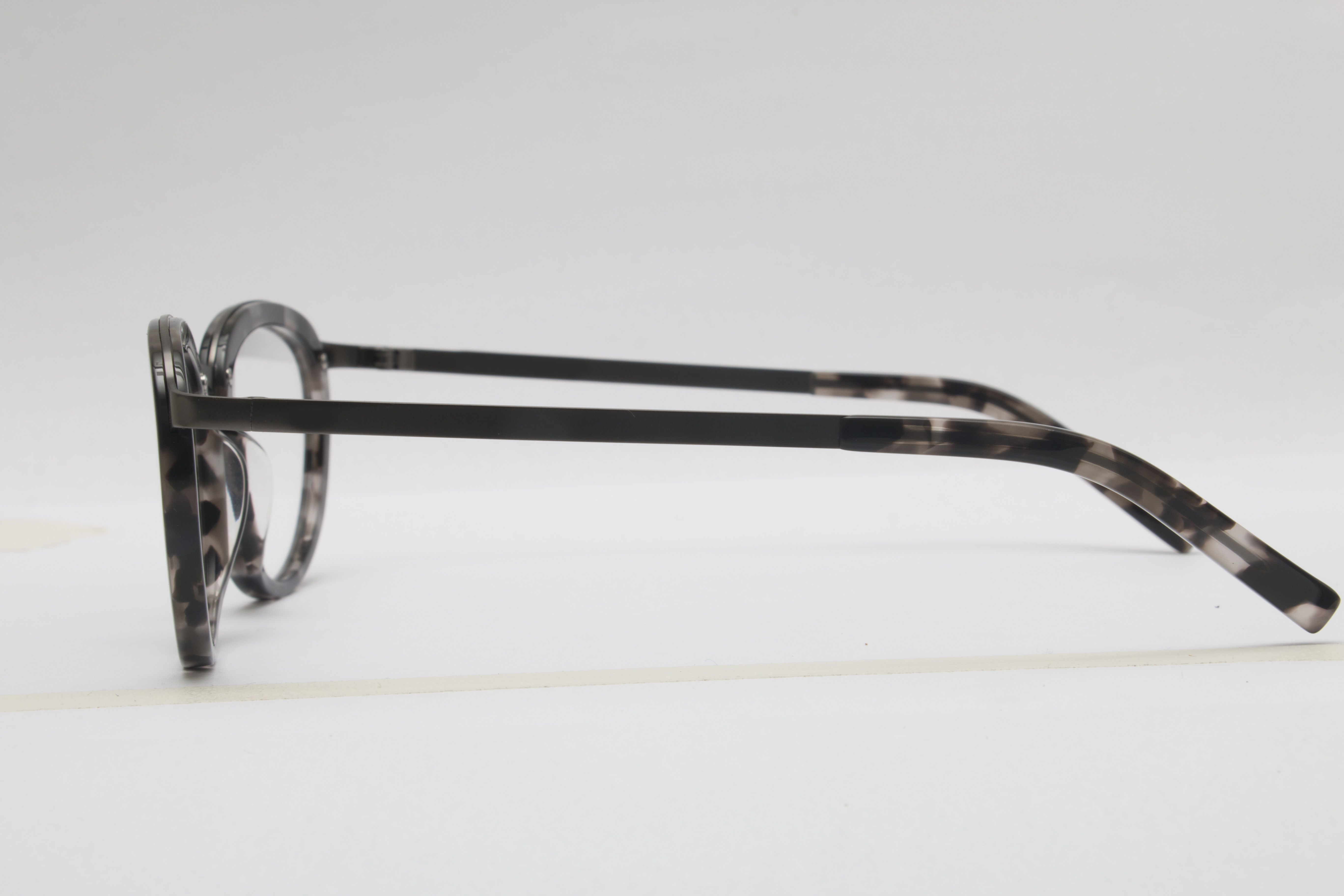 Eyeglasses for Men and Women 3D print model_11