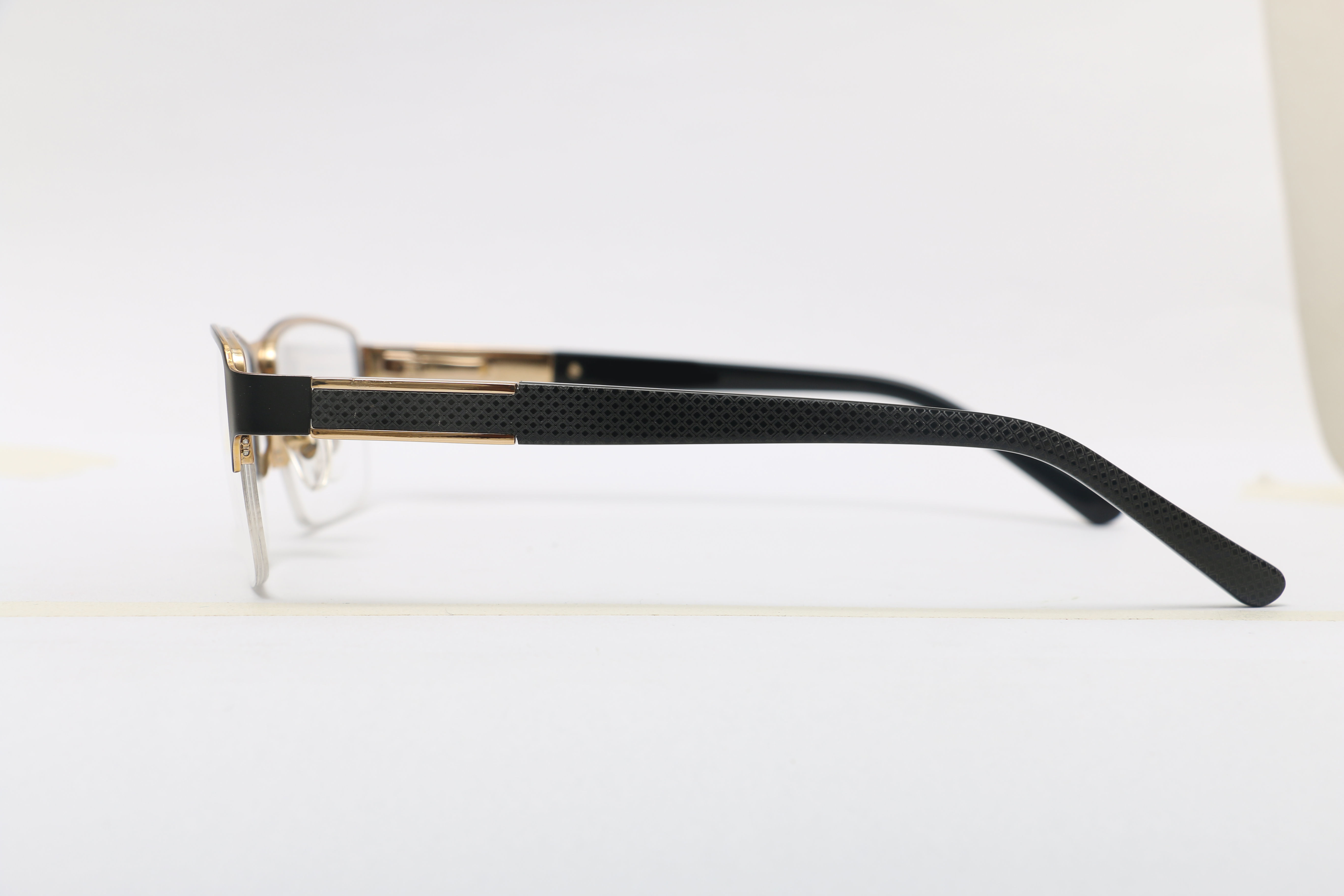 Eyeglasses for Men and Women 3D print model_9