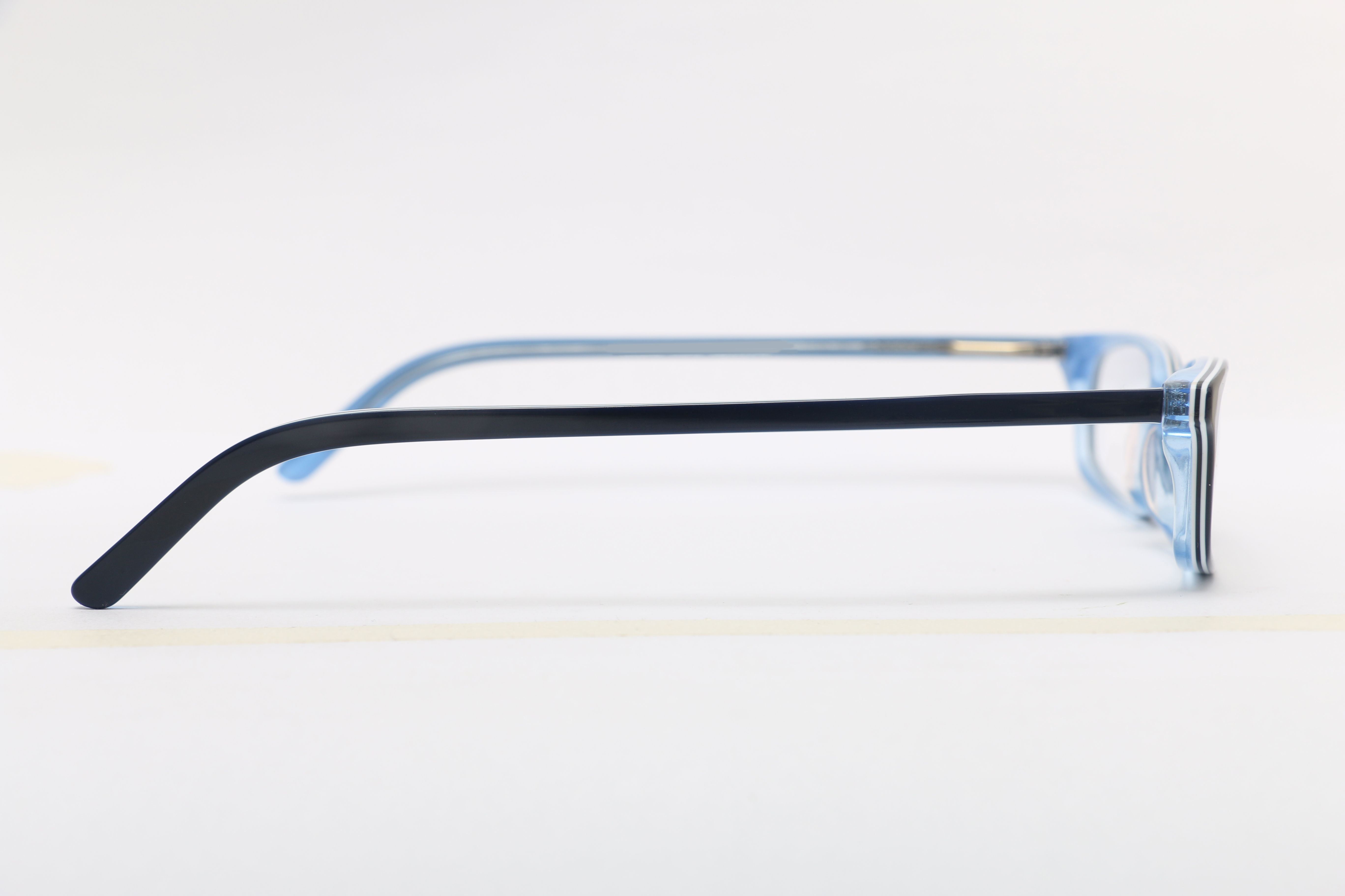 Eyeglasses for Men and Women 3D print model_11
