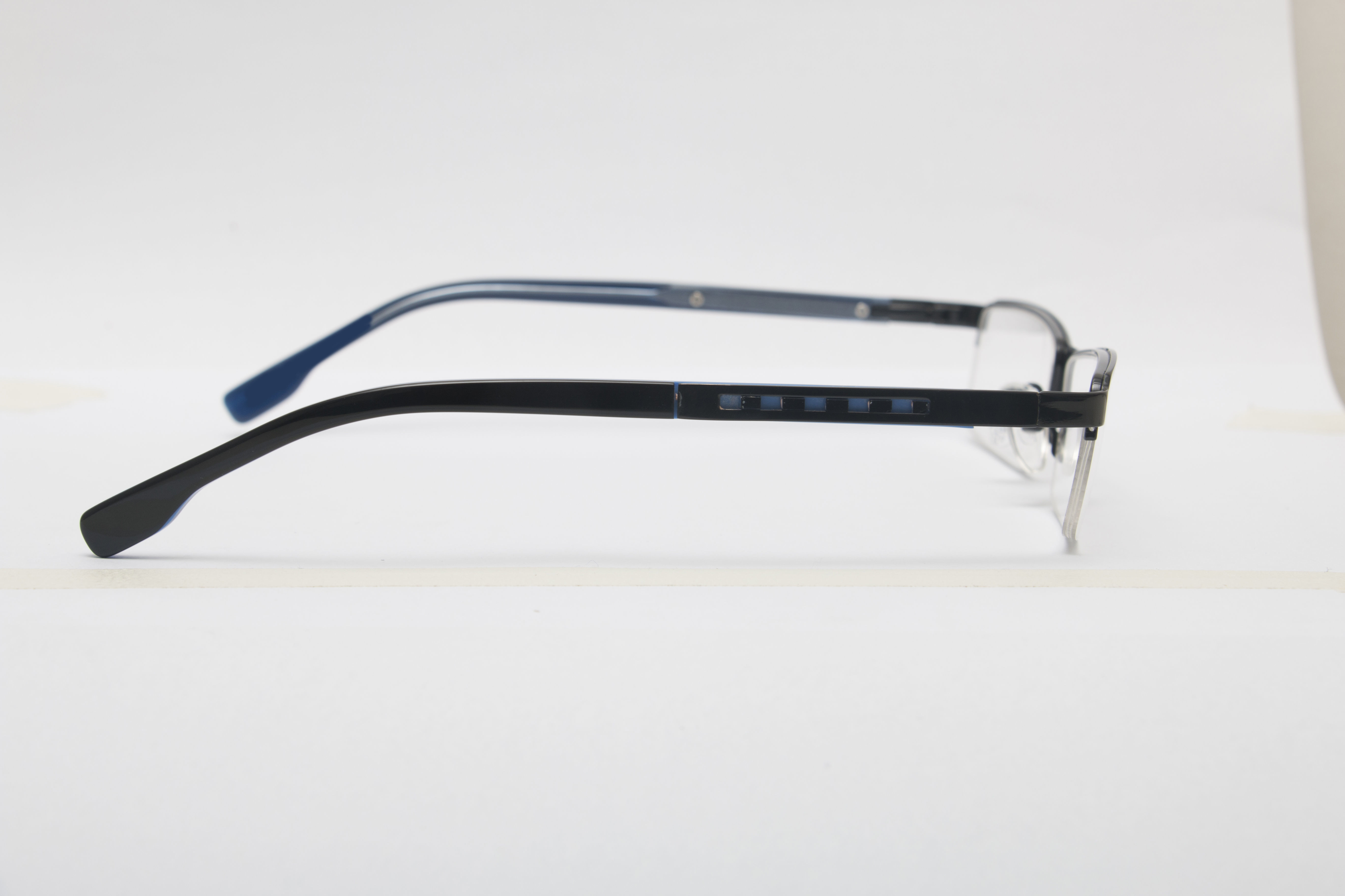 Eyeglasses for Men and Women 3D print model_11