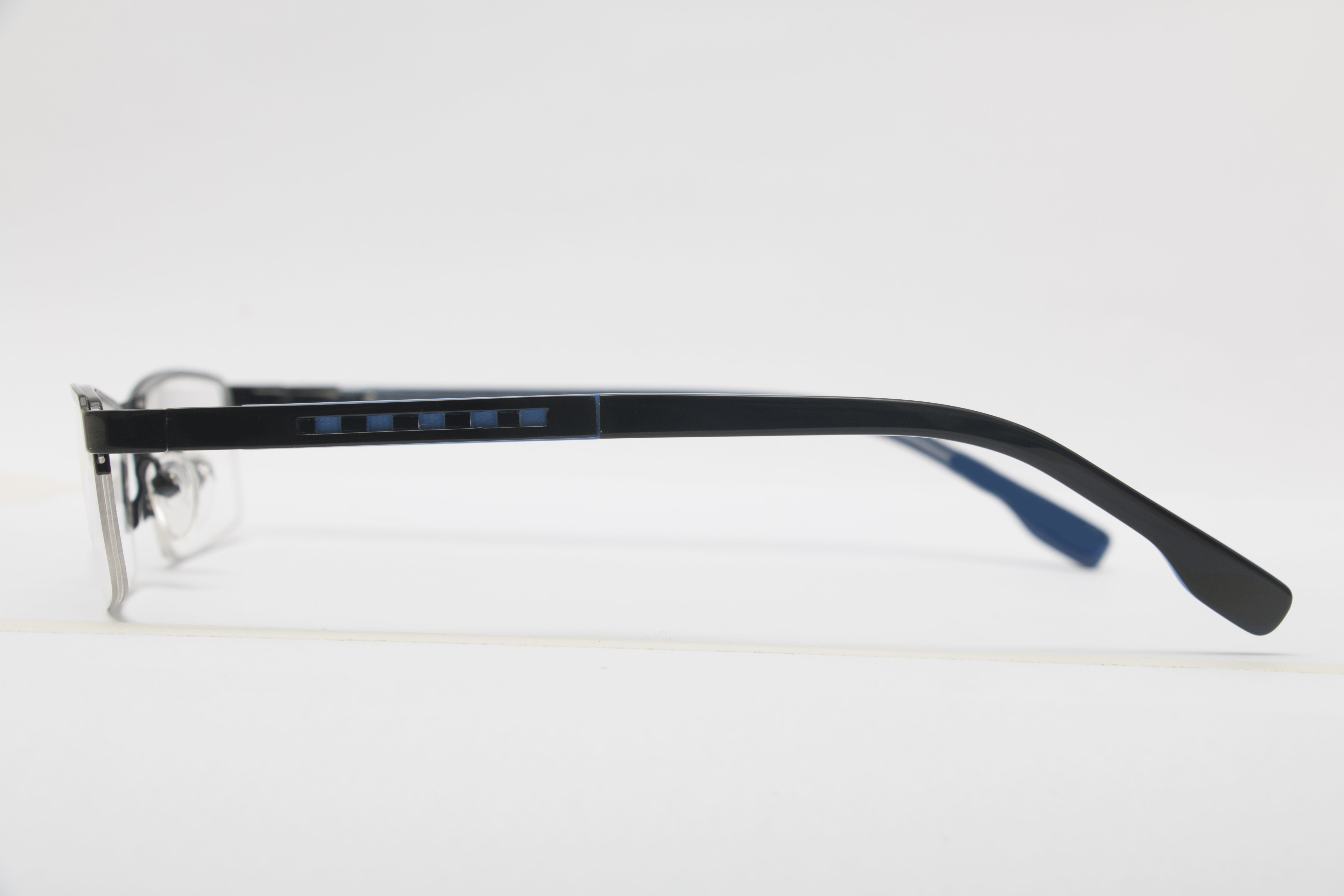 Eyeglasses for Men and Women 3D print model_9