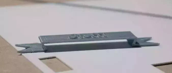 Banner piece of metal with letter f