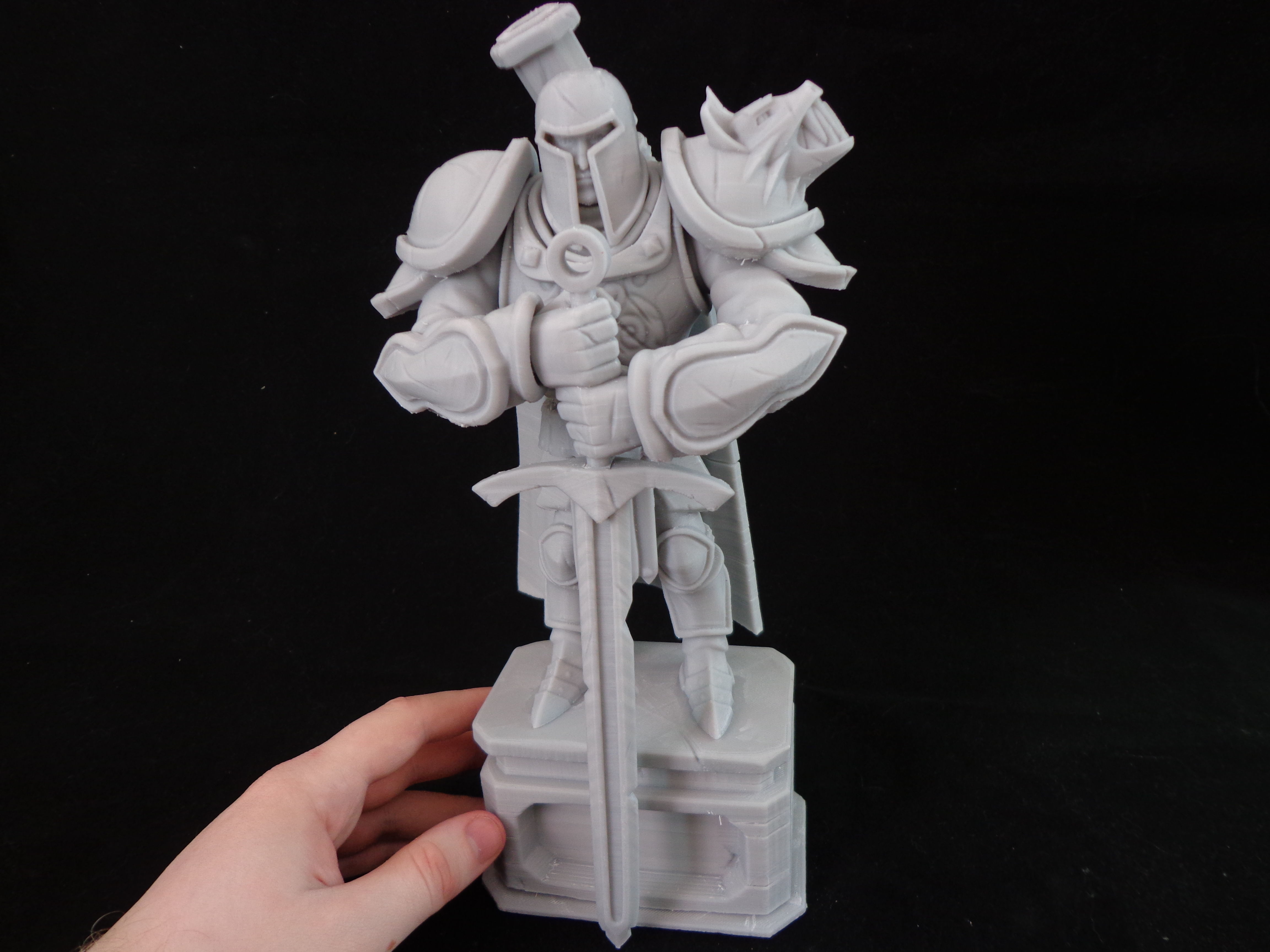 Knight 3d print statue of holding sword 3D print model_4