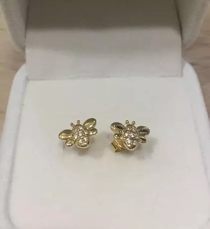 Bee stud 3D print model_0