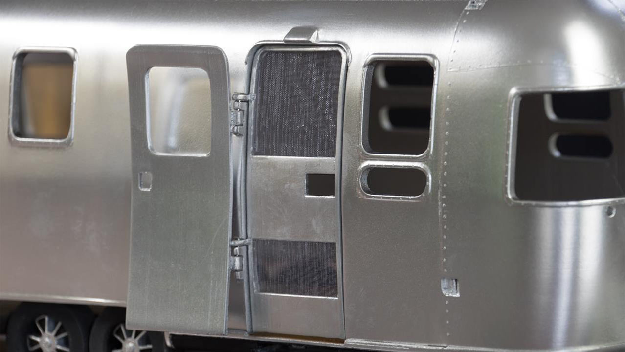Airstream Trailer Scale 1-18 3D print model_7