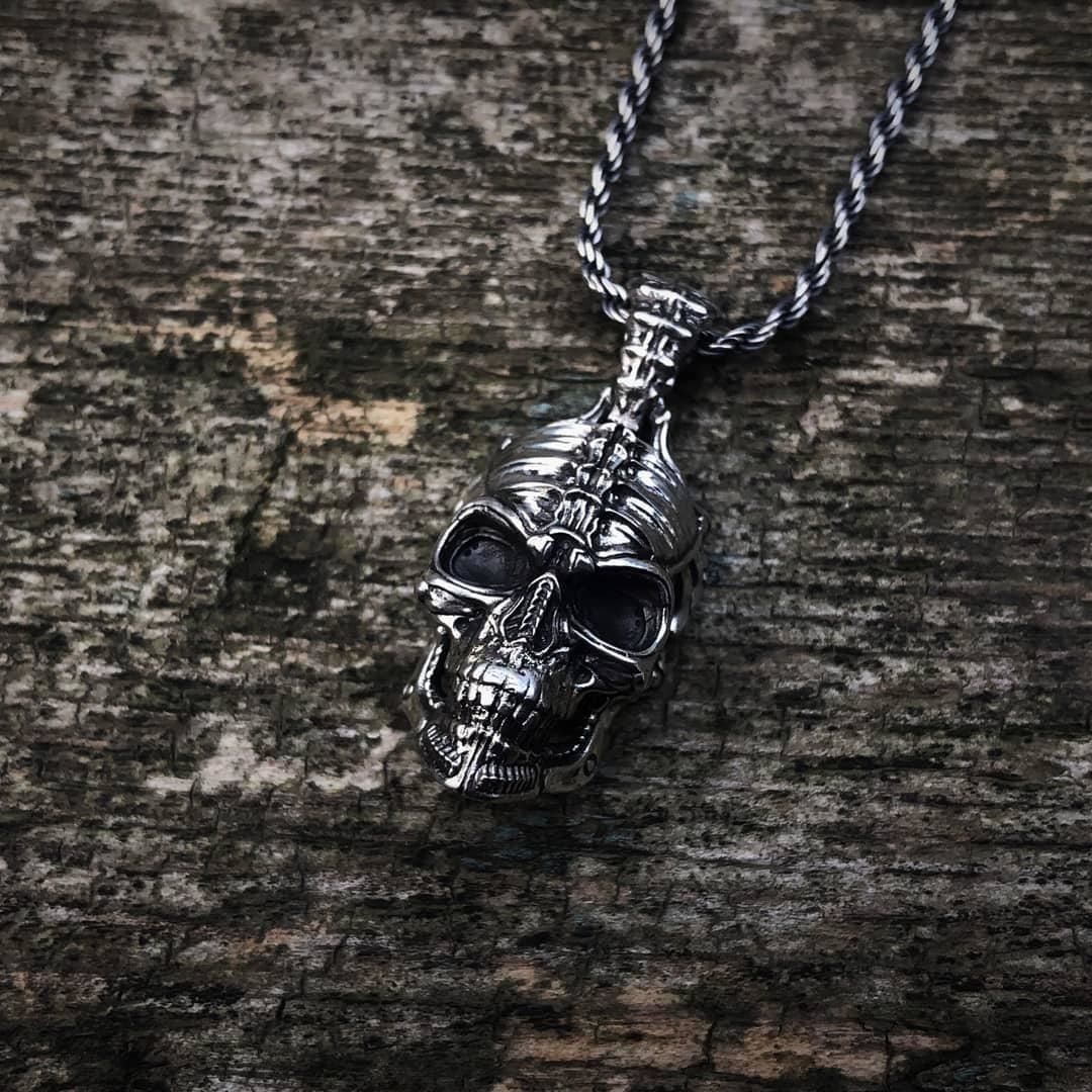 Biomechanical Skull Pendant Silencer with original holder 3D print model_14