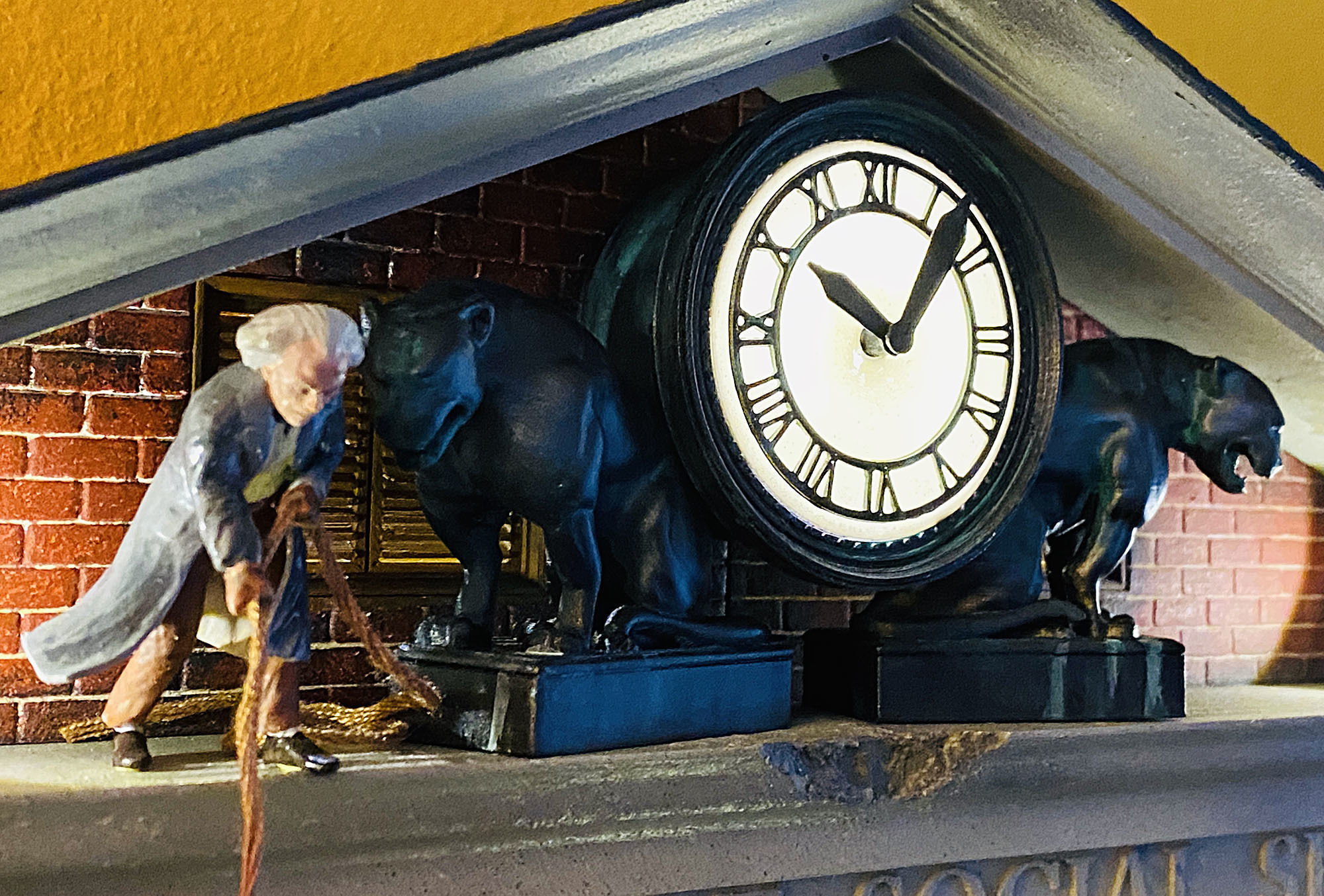 CourtHouse Back to the Future  1-45 Scale  53cm 3D print model_3