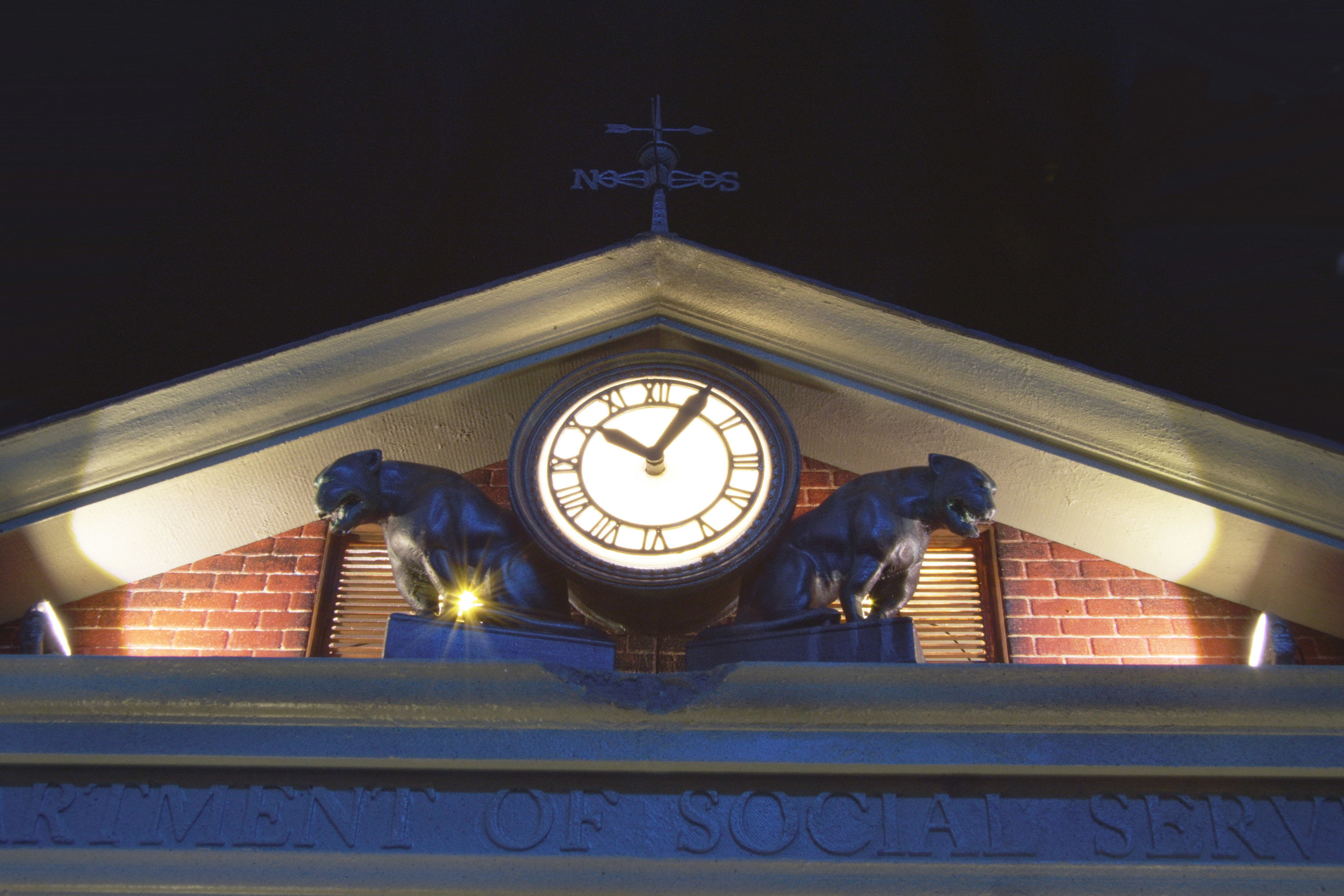 CourtHouse Back to the Future  1-45 Scale  53cm 3D print model_10