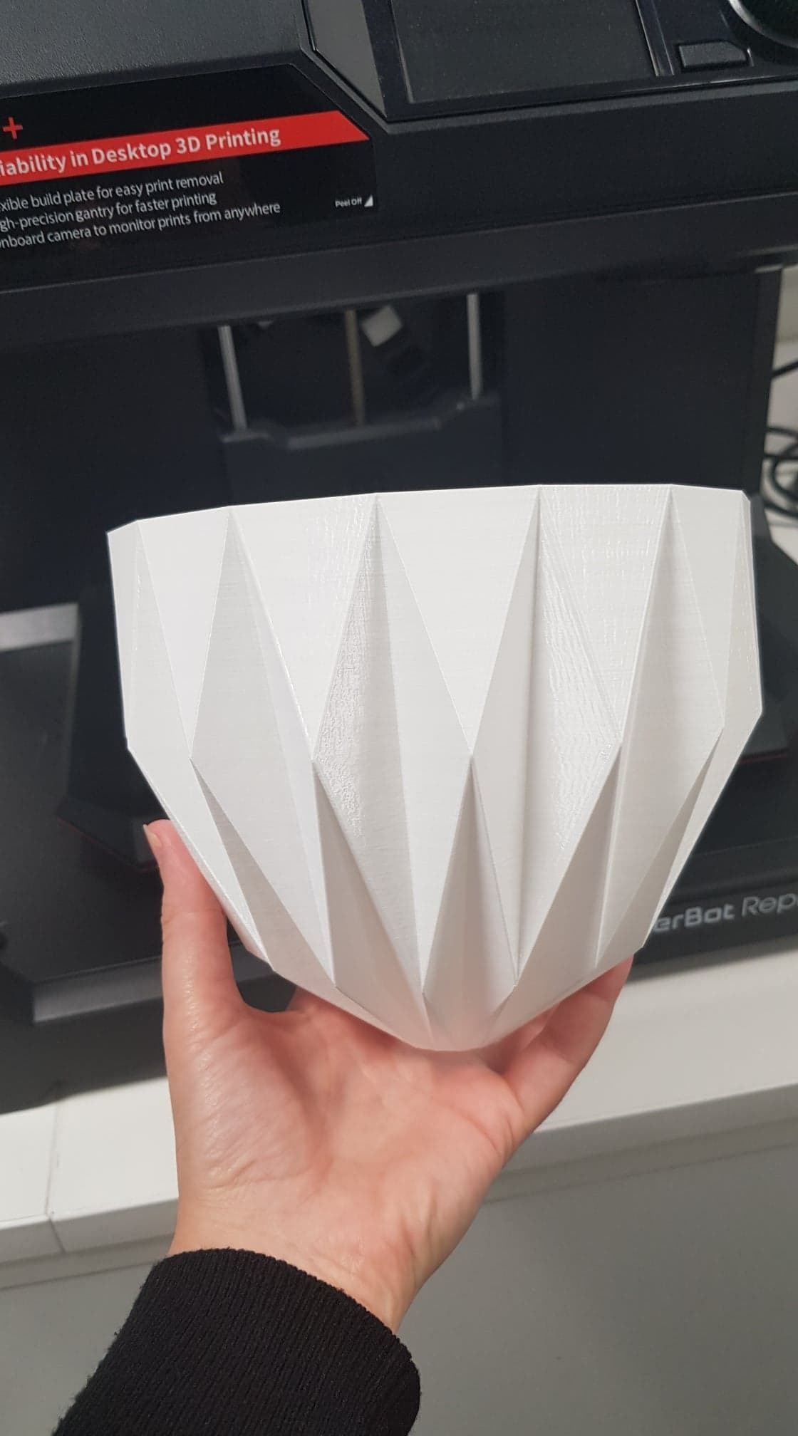 Folded lamp shade 3D print model_4