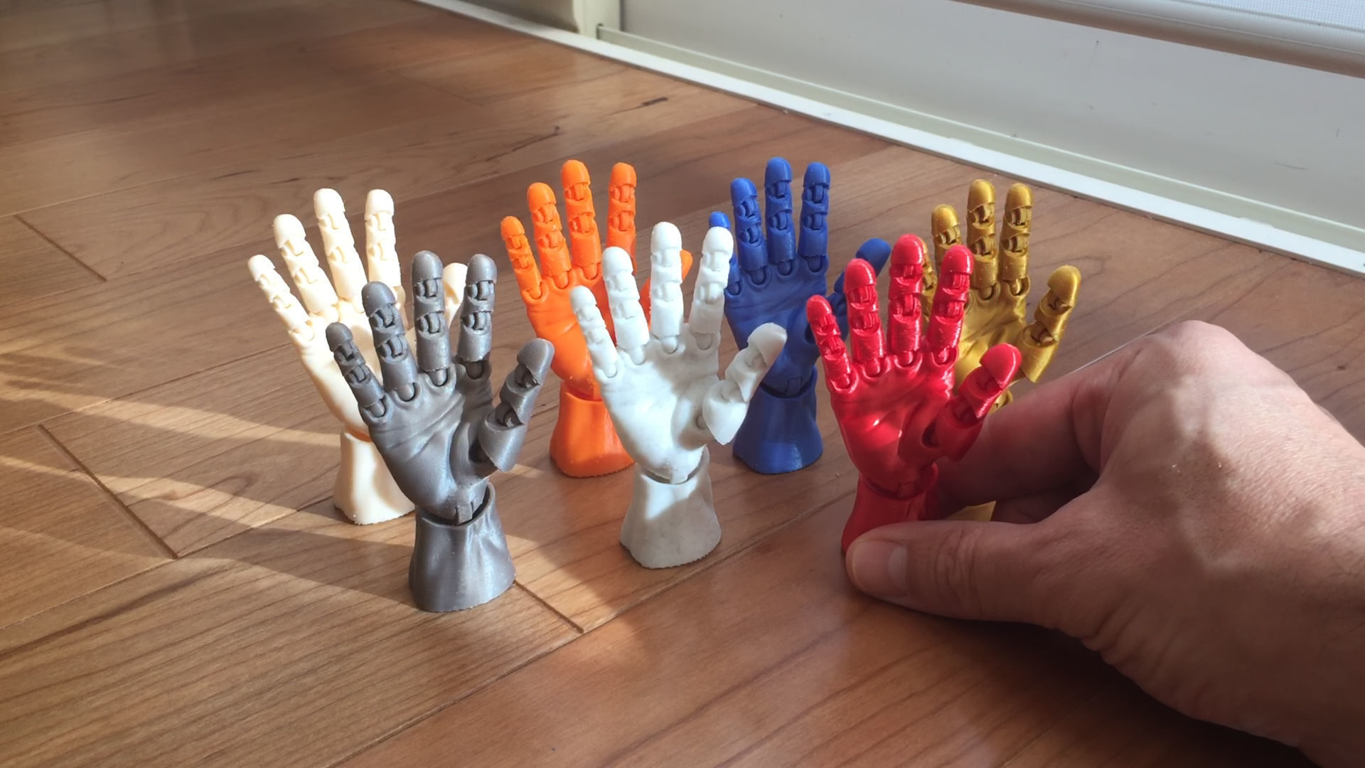 Articulated Poseable Hand - 3DPrint Ready 3D print model_11