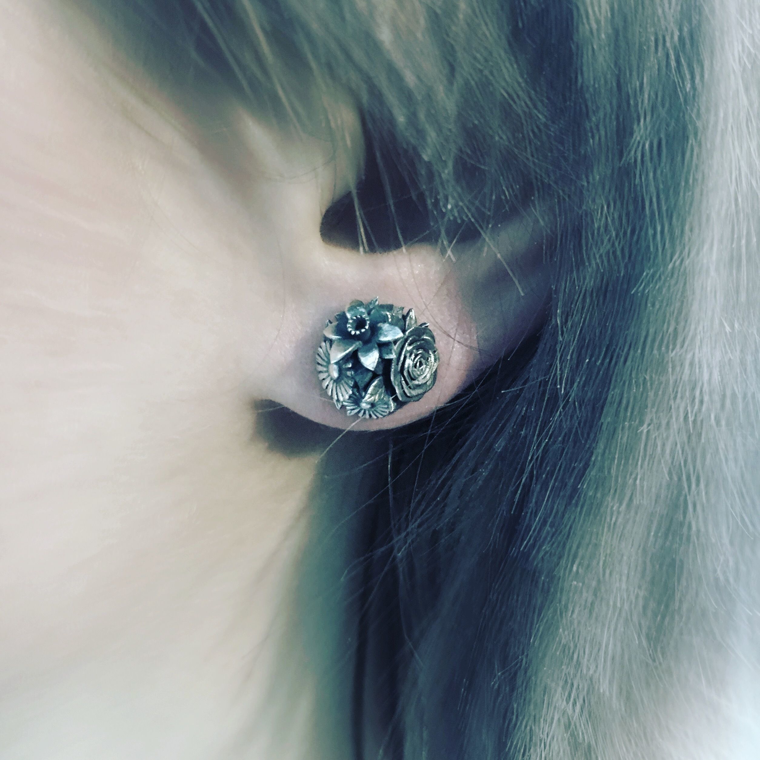 flowers bouquet earrings 3D print model_3