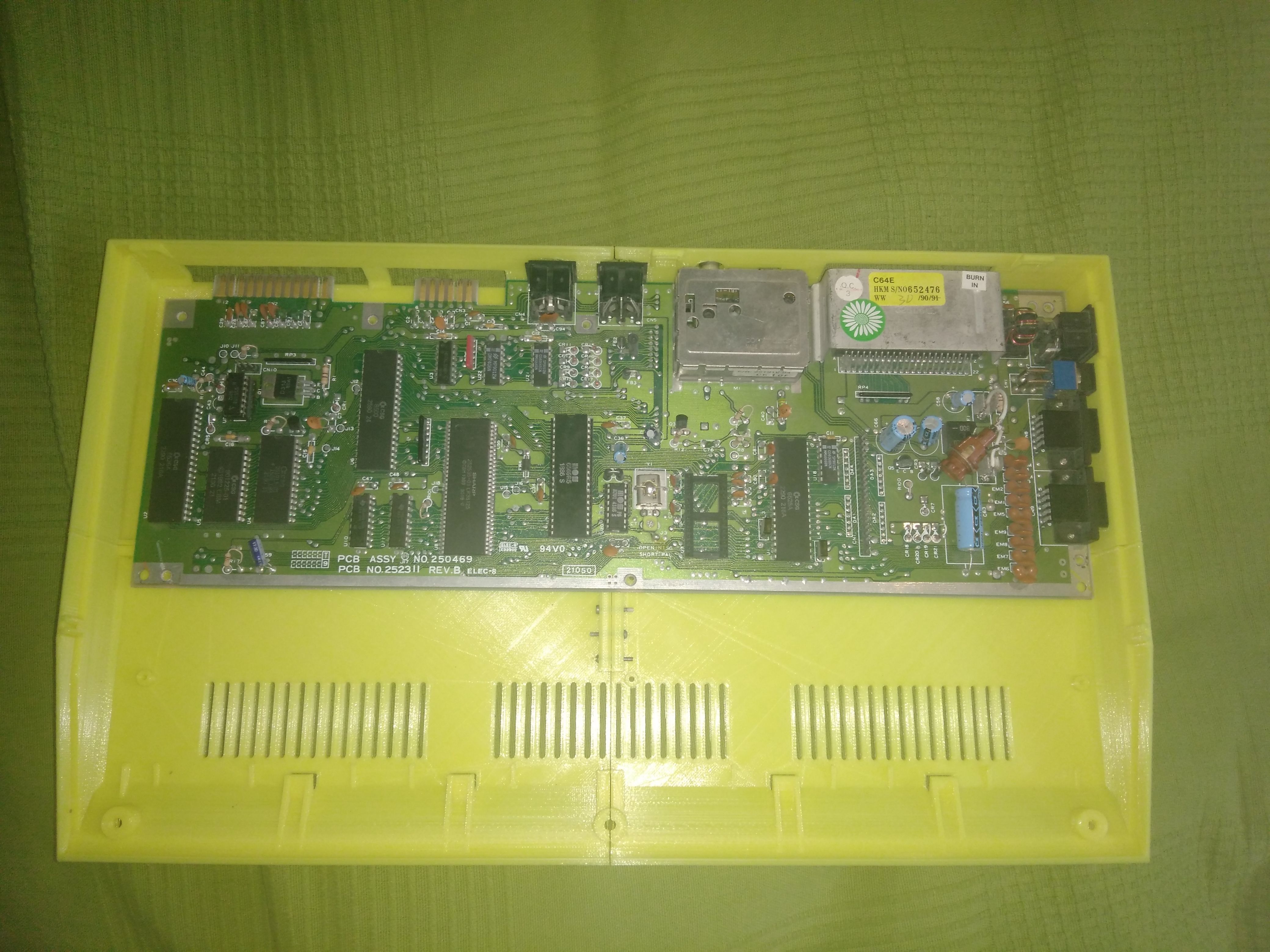 Commodore 64 Enclosure  3D print model_12