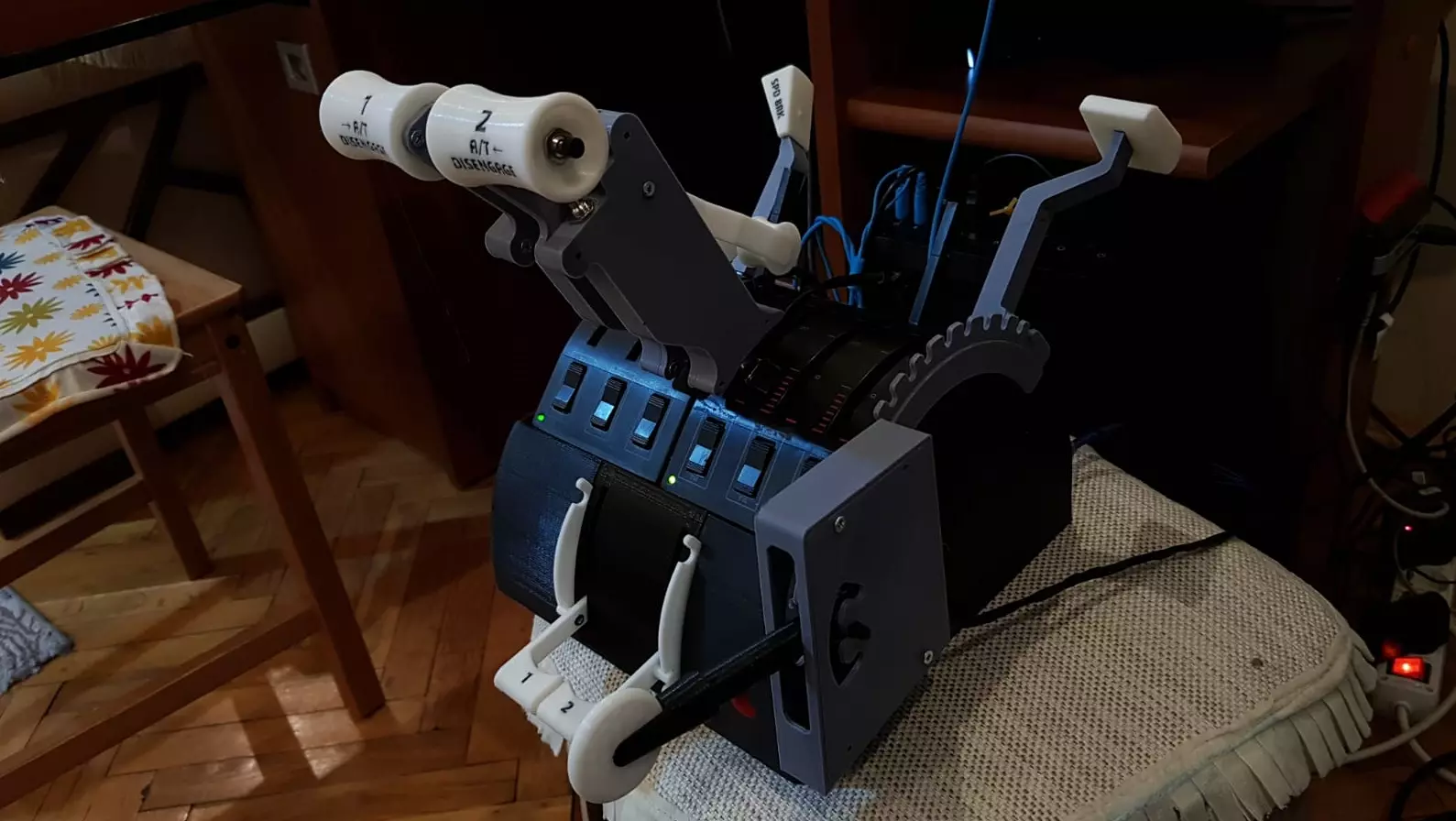 Saitek Throttle Quadrant  Box With Start Levers - Dual 3D print model_0