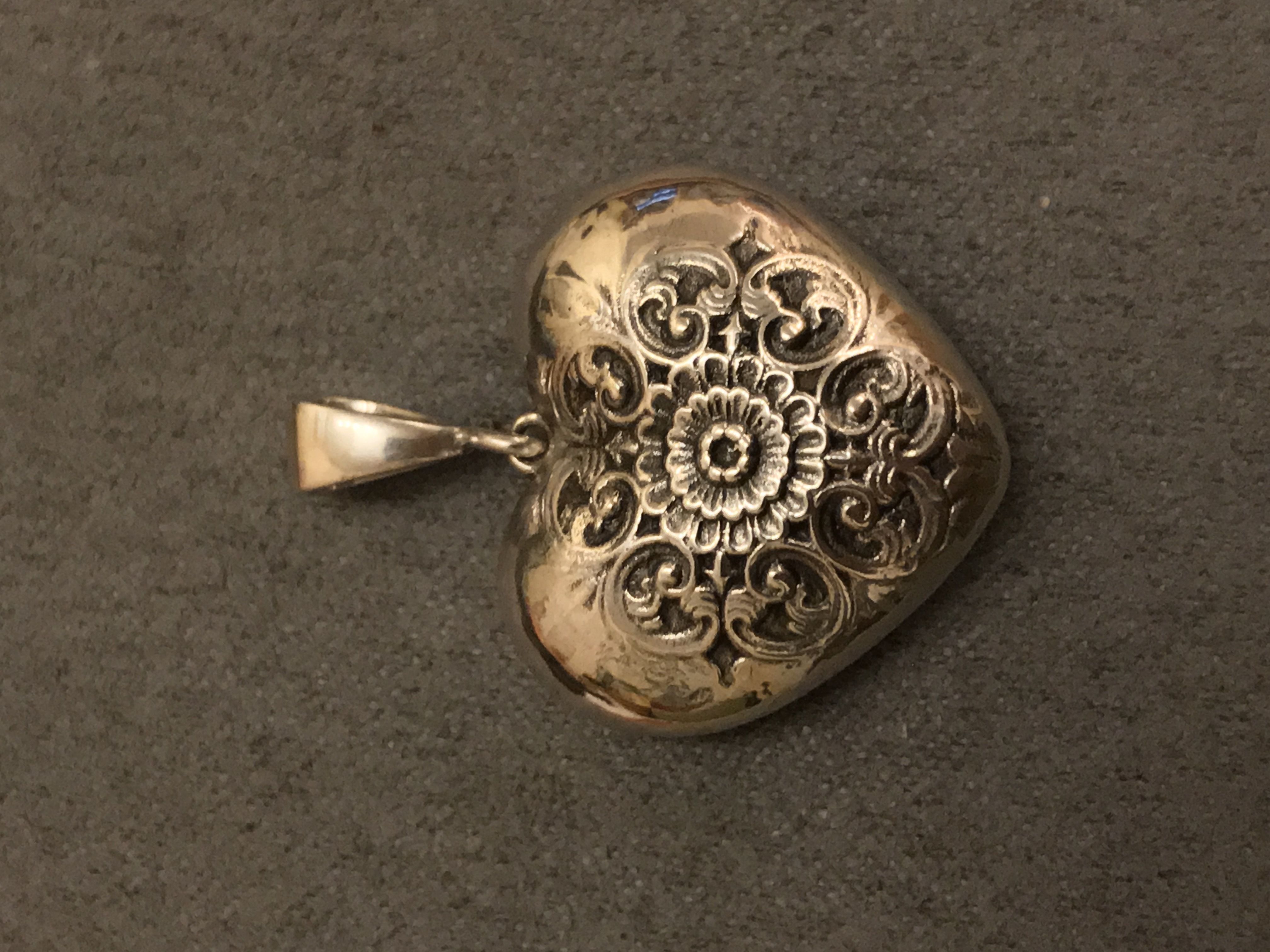 Hearts  LOVE pendants 3D print model_6