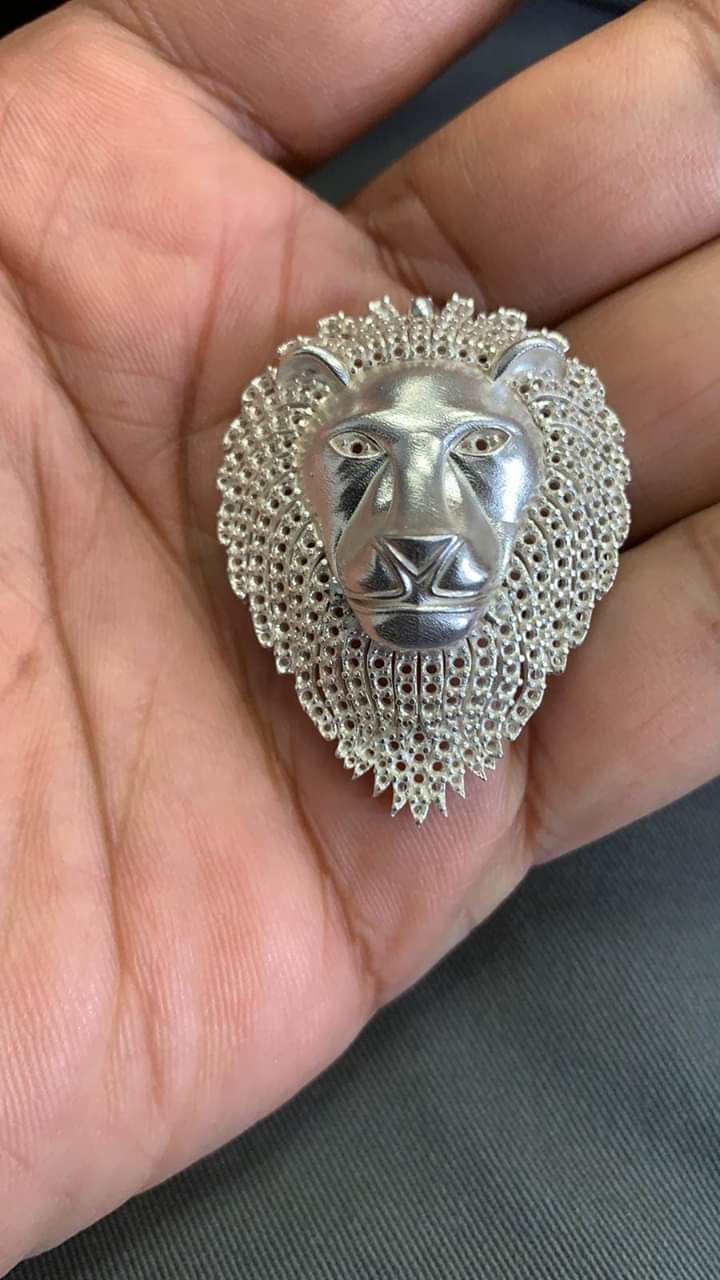 Lion Pendant  3D print model_1