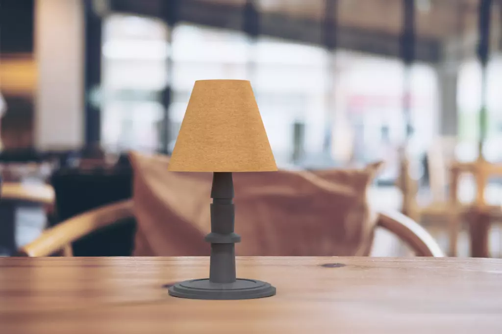 Table lamp Free low-poly 3D model