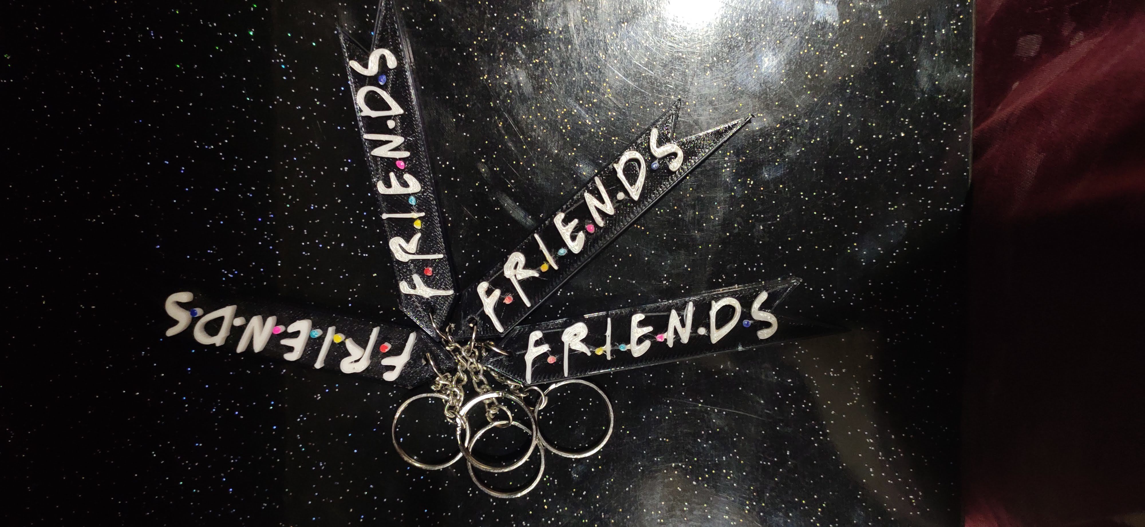 FRIENDS KEYCHAIN 3D print model_1