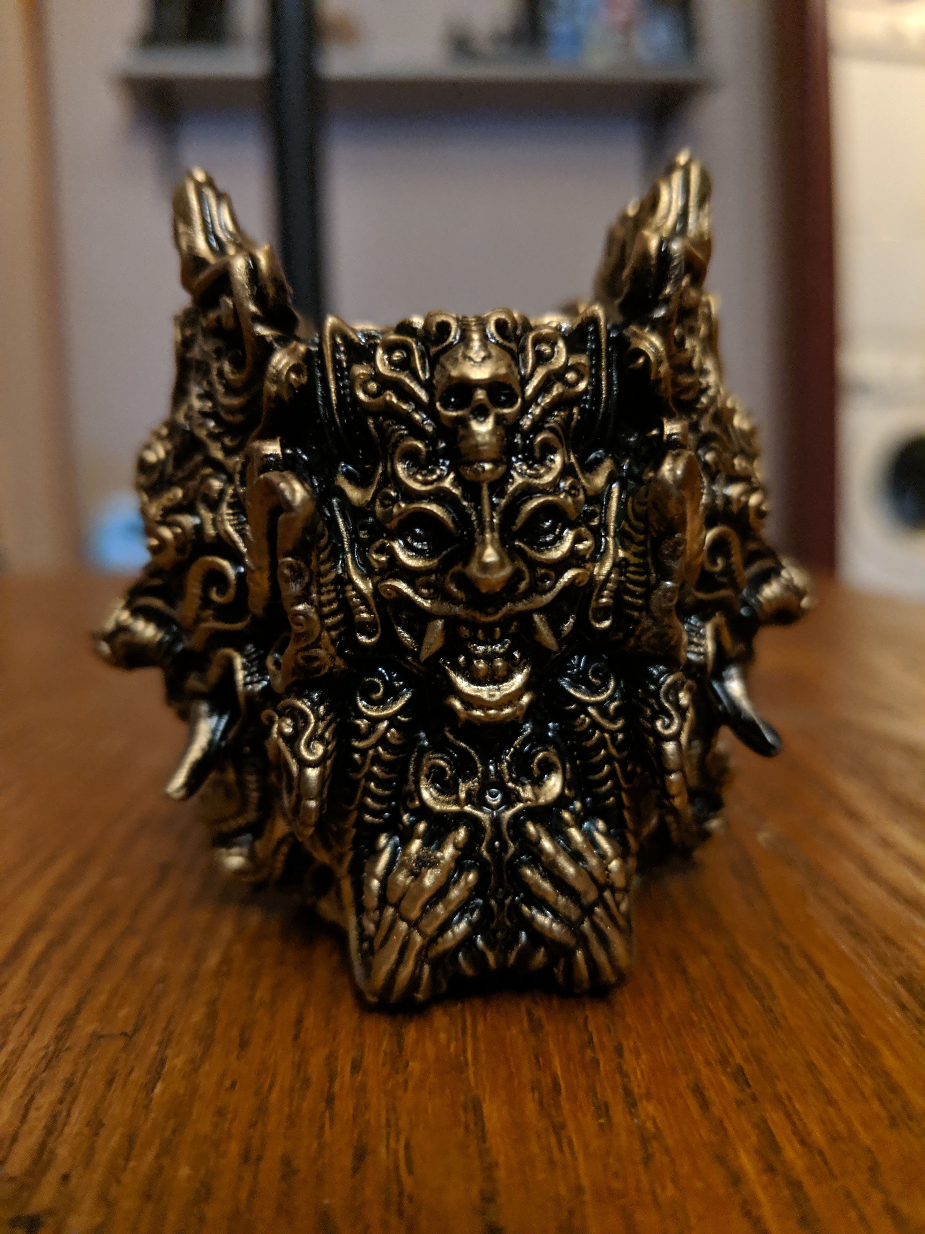 oni style pen holder 1 3D print model_1