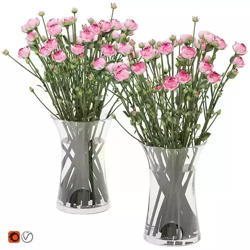 Bouquet of small pink shrub roses in a glass vase with water