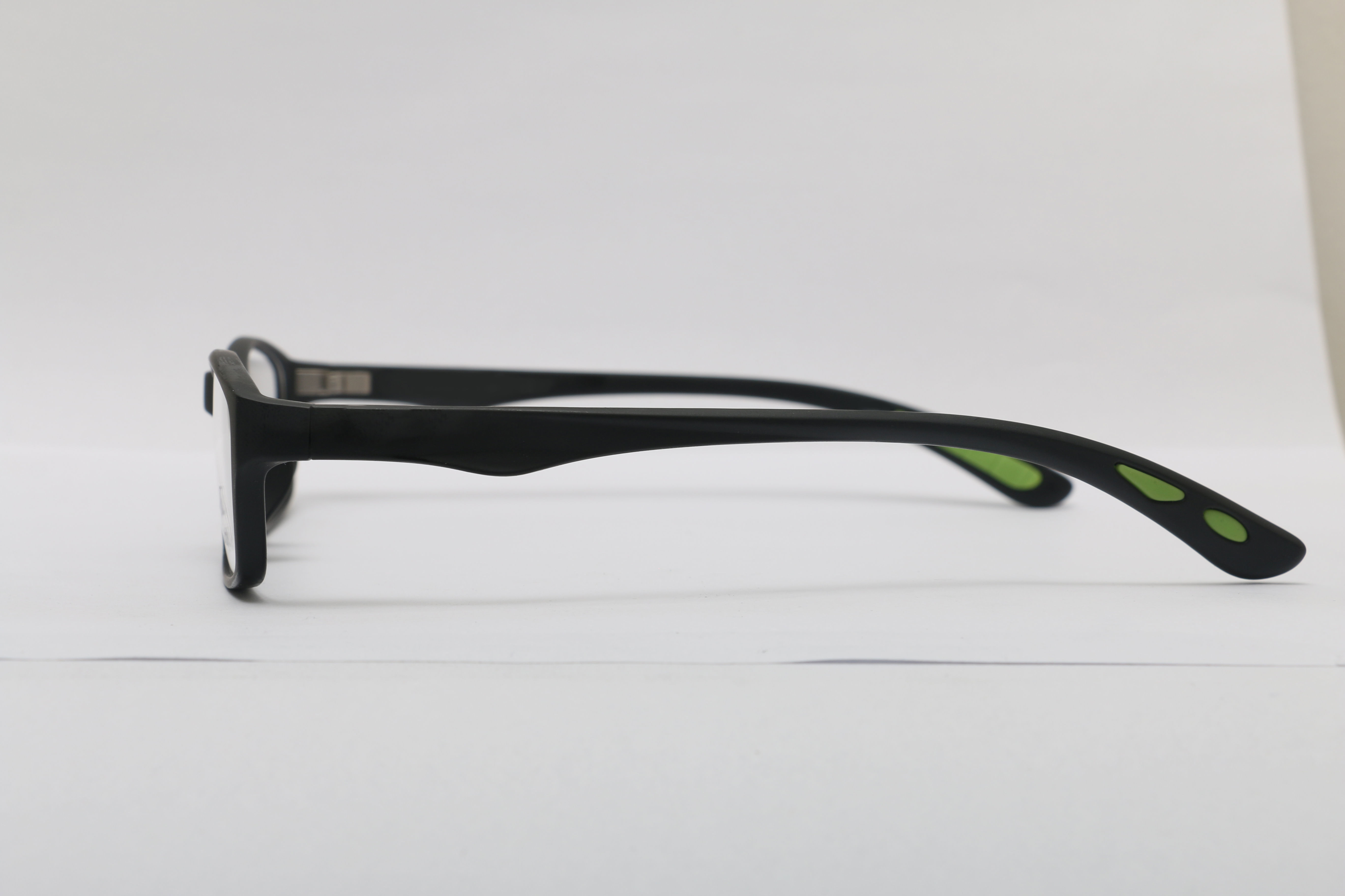 Eyeglasses for Men and Women 3D print model_6
