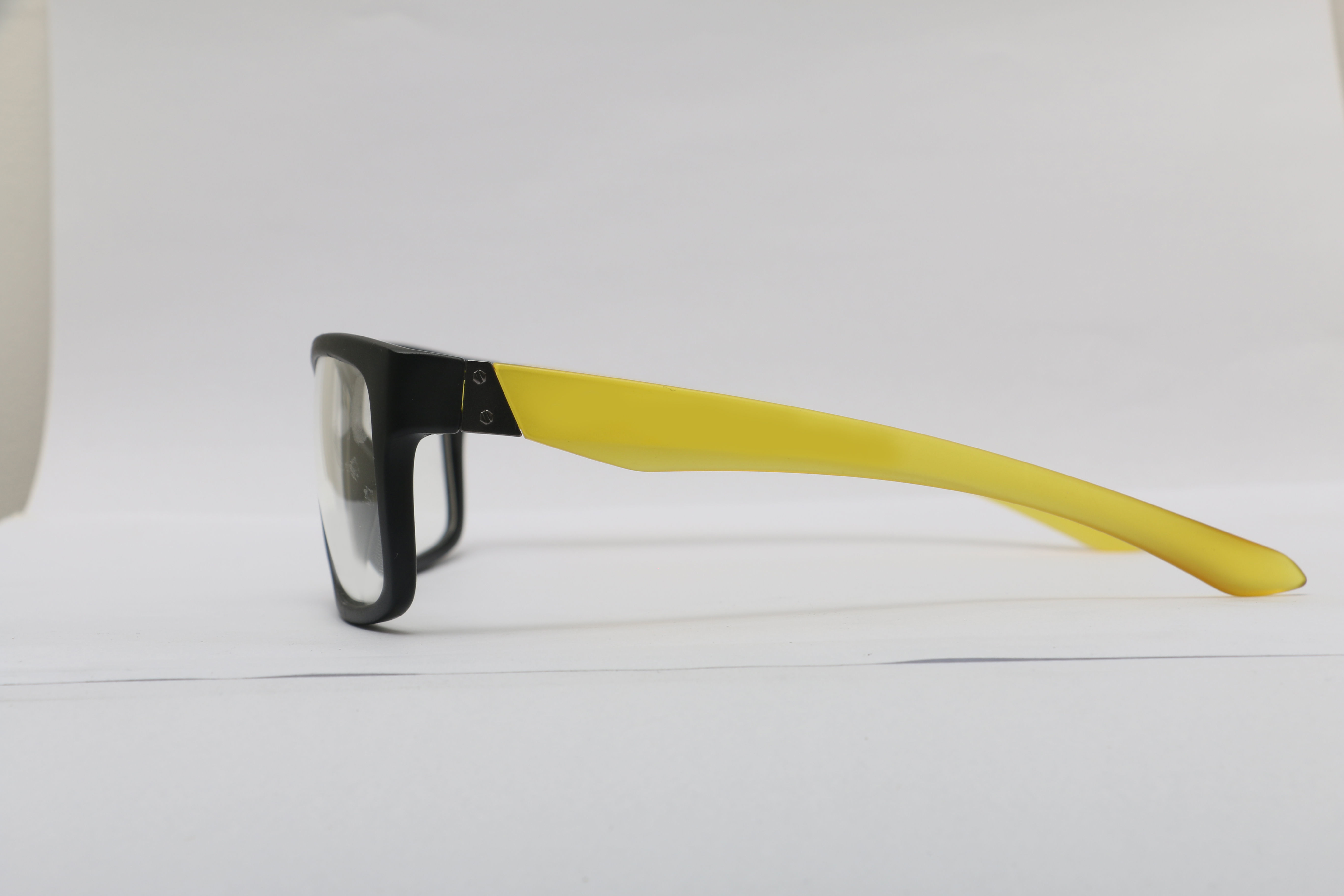 Eyeglasses for Men and Women 3D print model_5