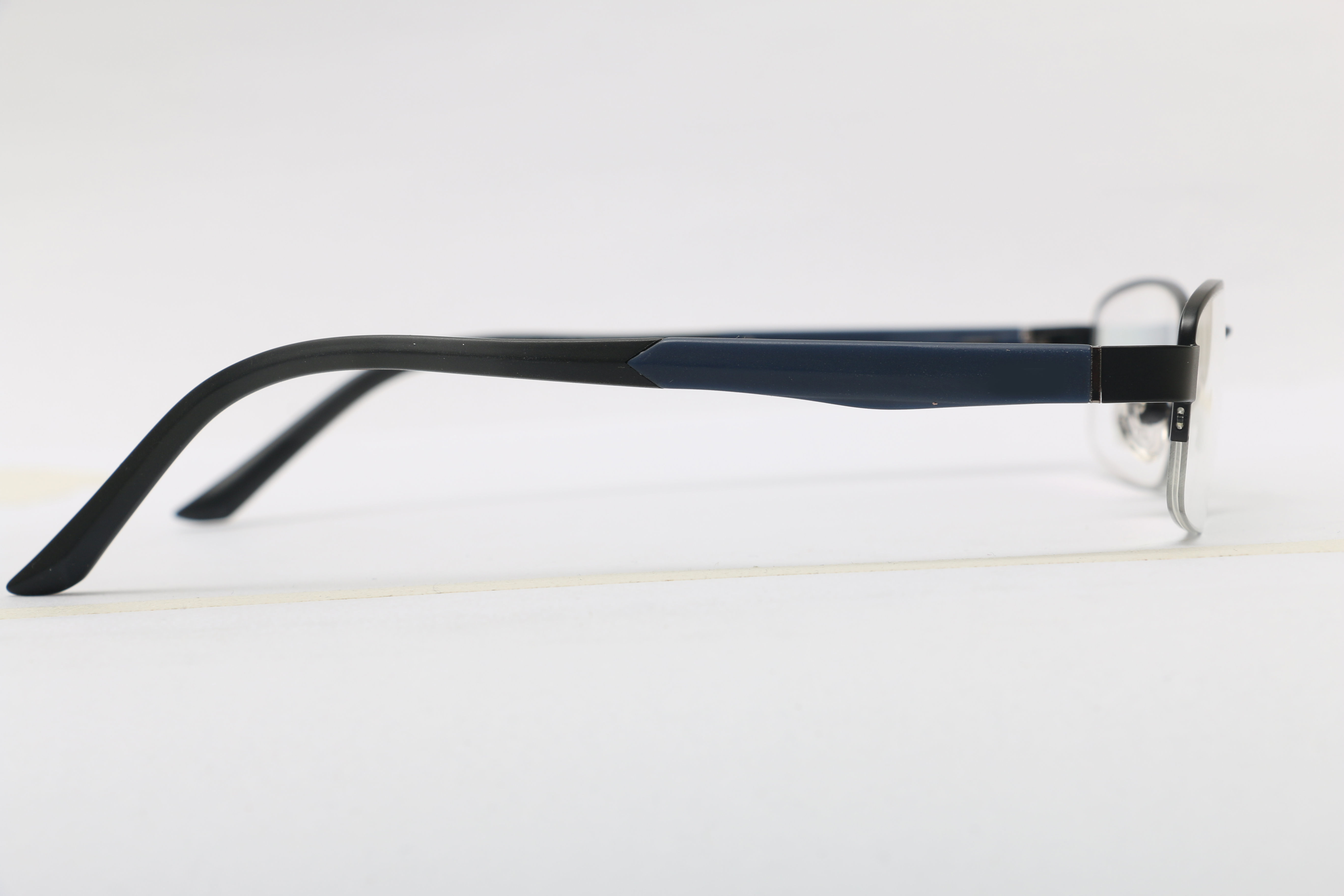 Eyeglasses for Men and Women 3D print model_8