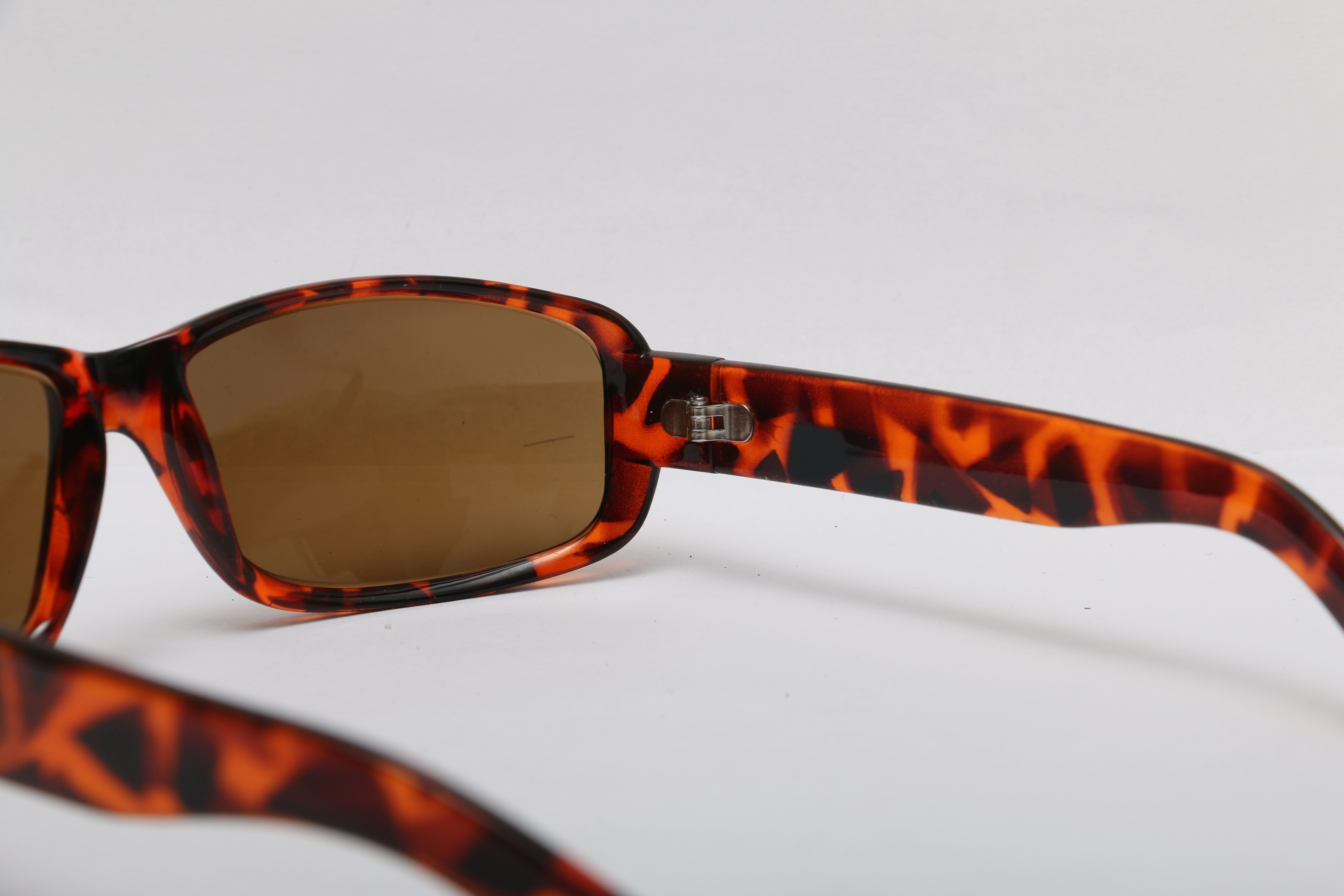 Eyeglasses for Men and Women 3D print model_17