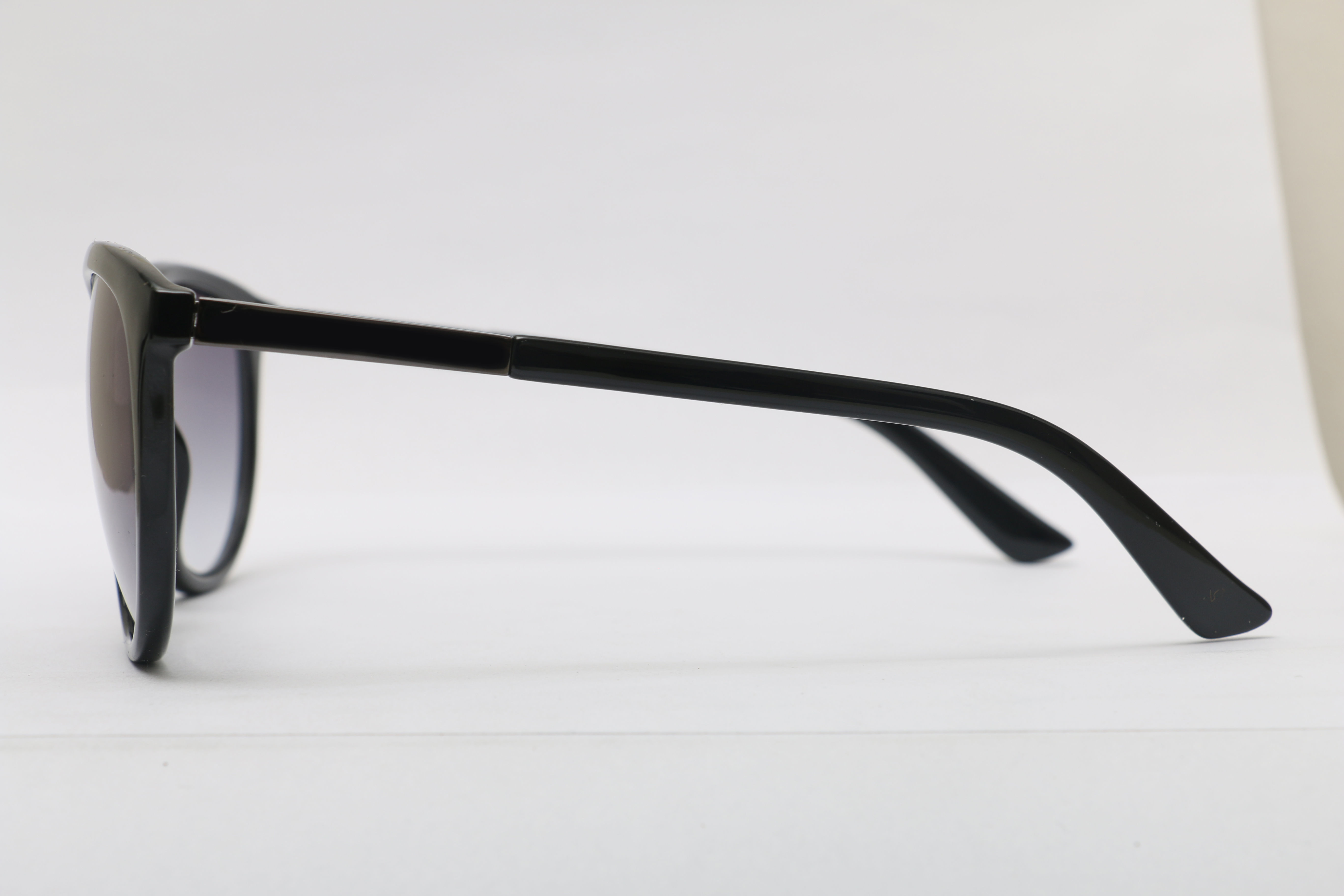 Eyeglasses for Men and Women 3D print model_11