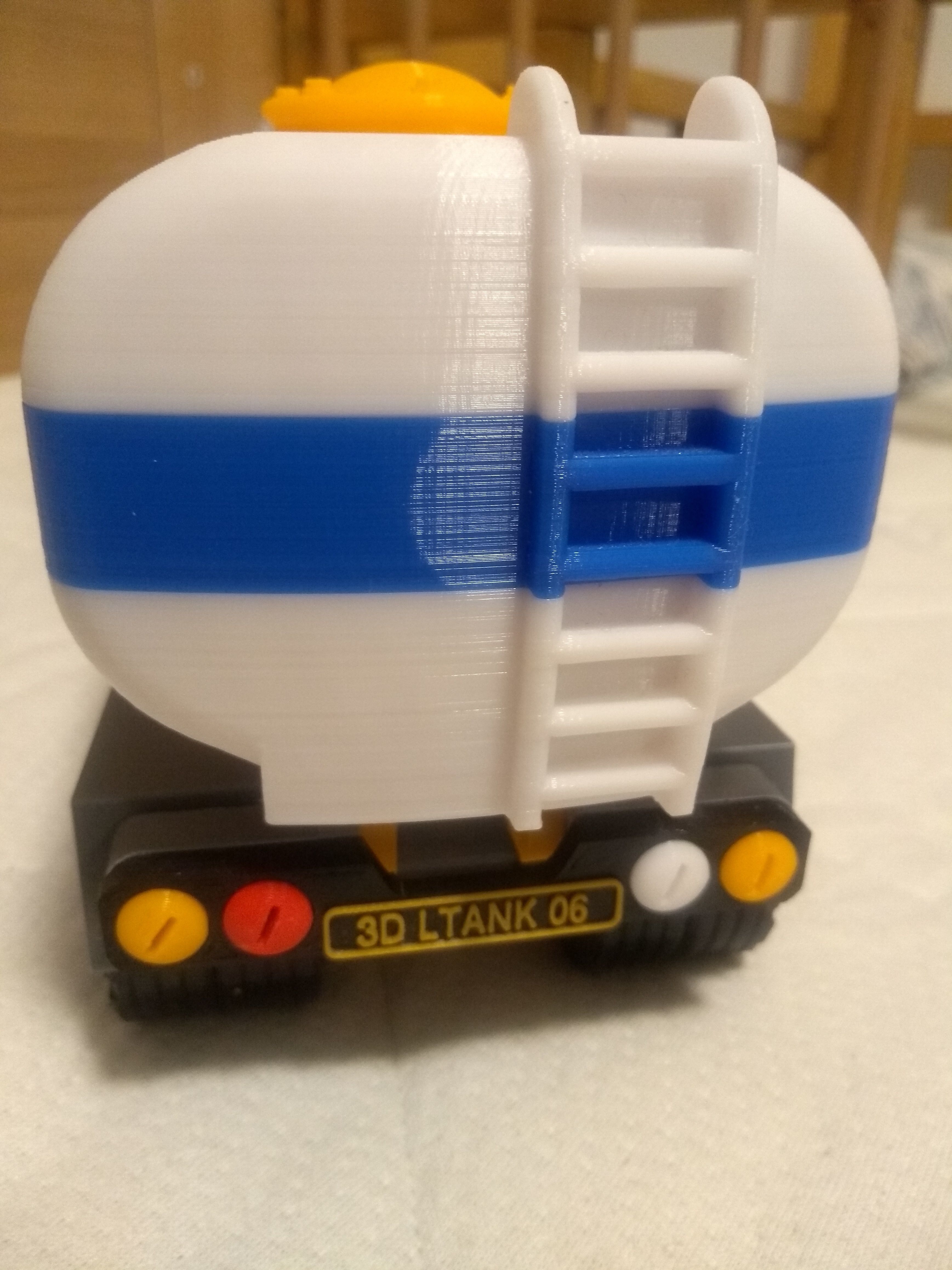 Semi truck toy - fully 3D printable - assembly experience 3D print model_11