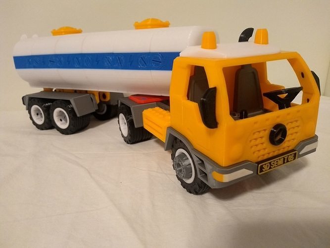 Semi truck toy - fully 3D printable - assembly experience 3D print model