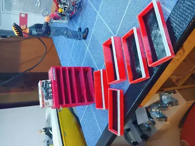 1 10 scale mastercraft tool box