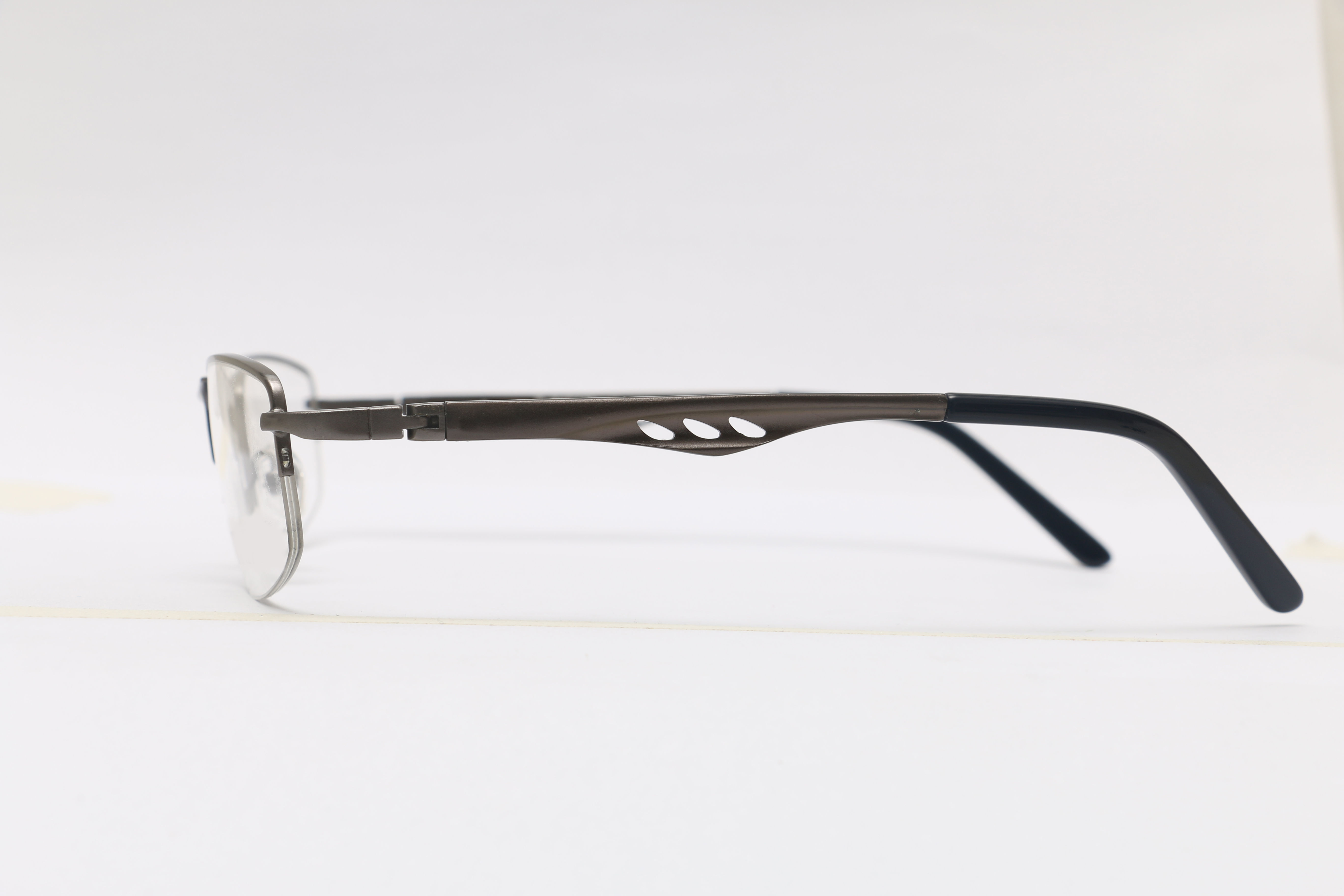 Eyeglasses for Men and Women 3D print model_5