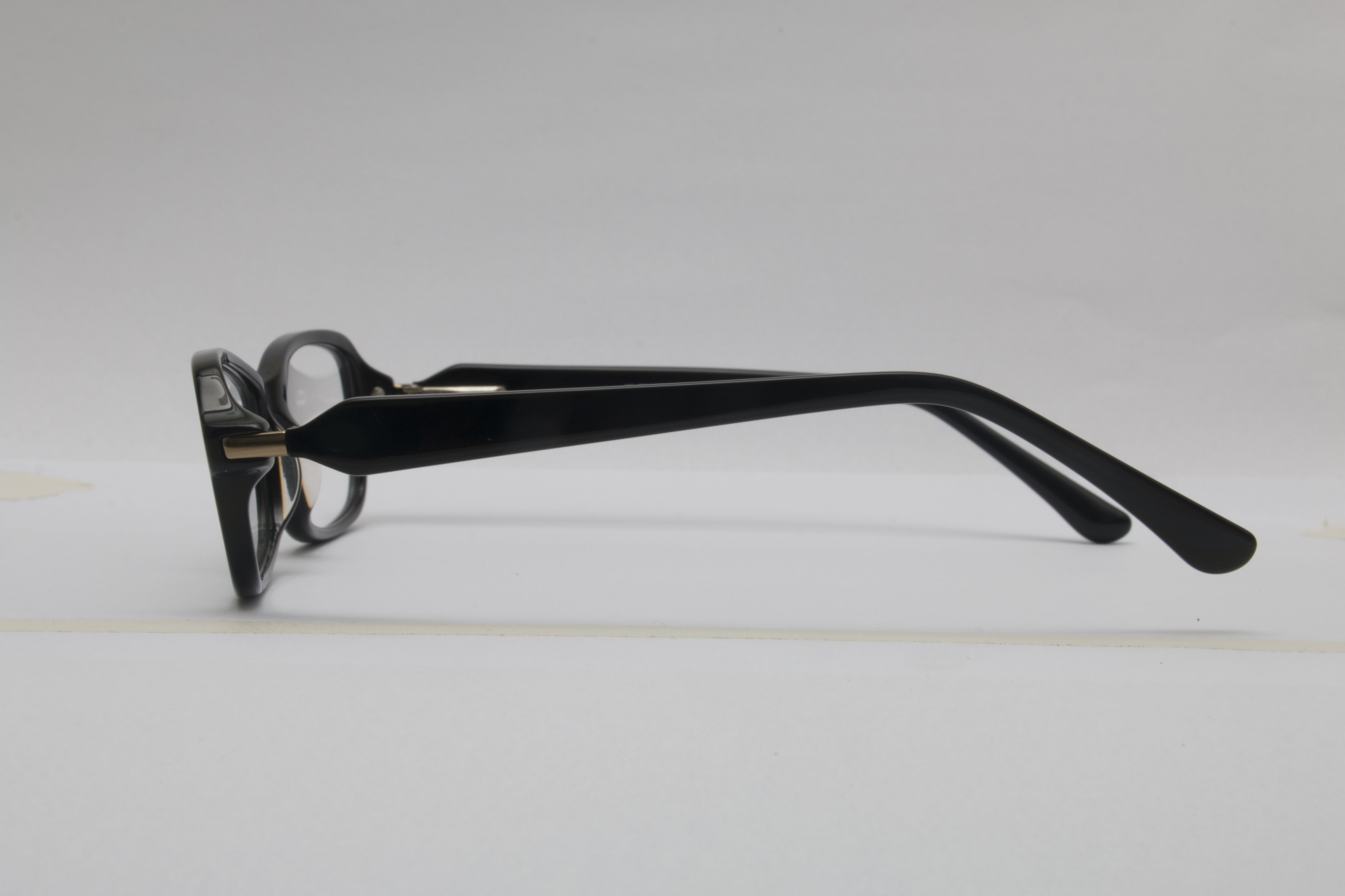 Eyeglasses for Men and Women 3D print model_6