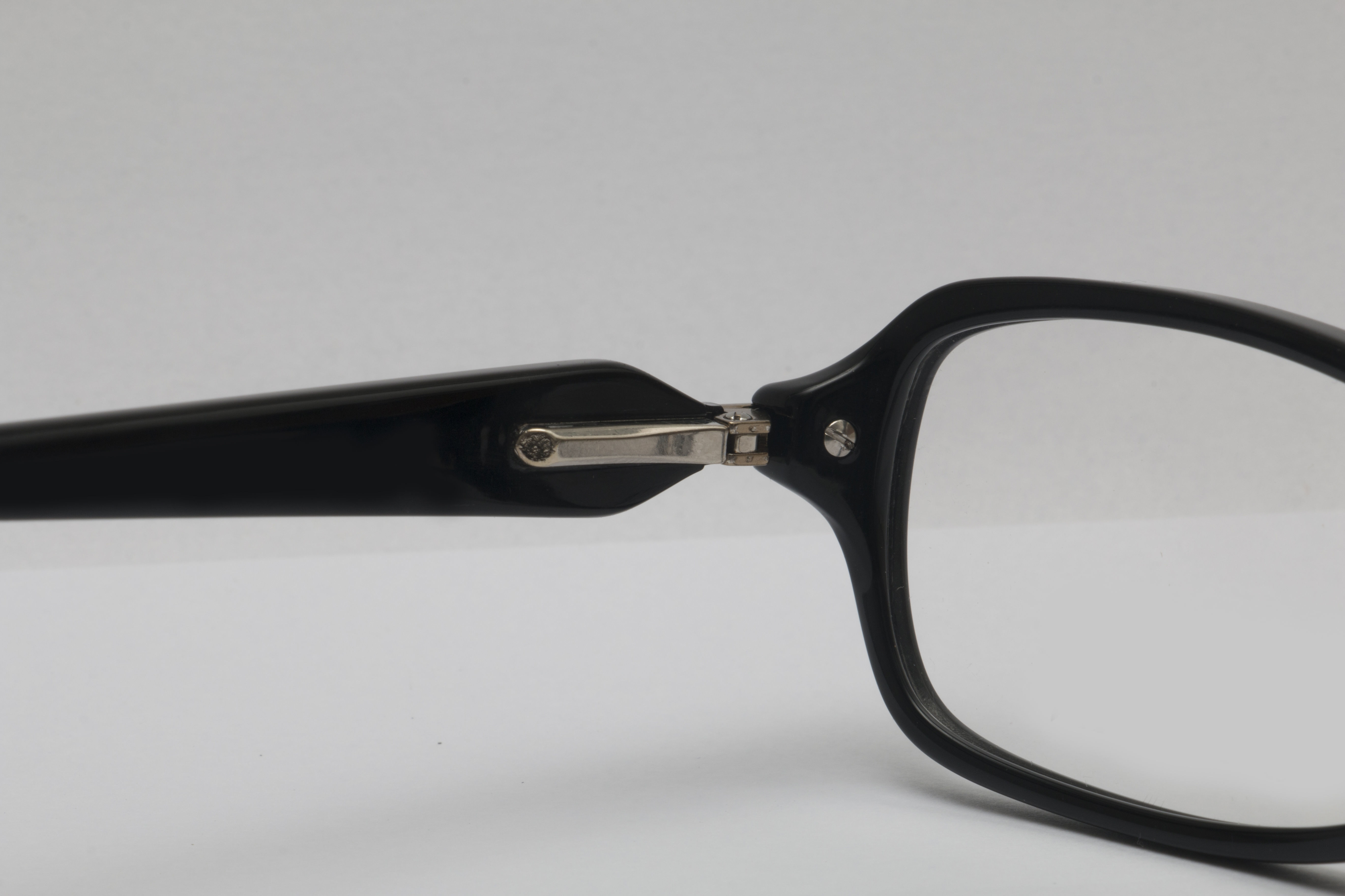 Eyeglasses for Men and Women 3D print model_8