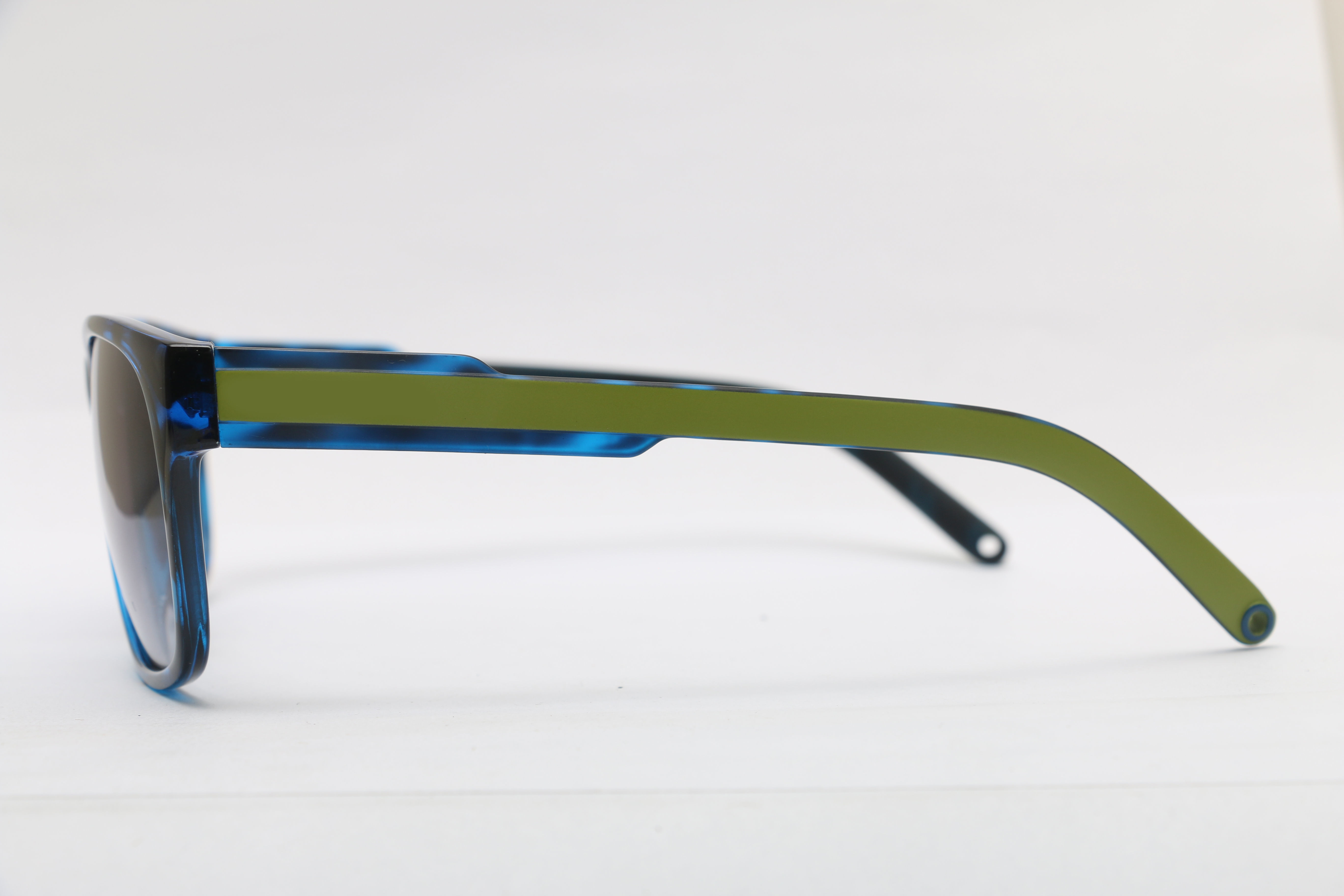 Eyeglasses for Men and Women 3D print model_15