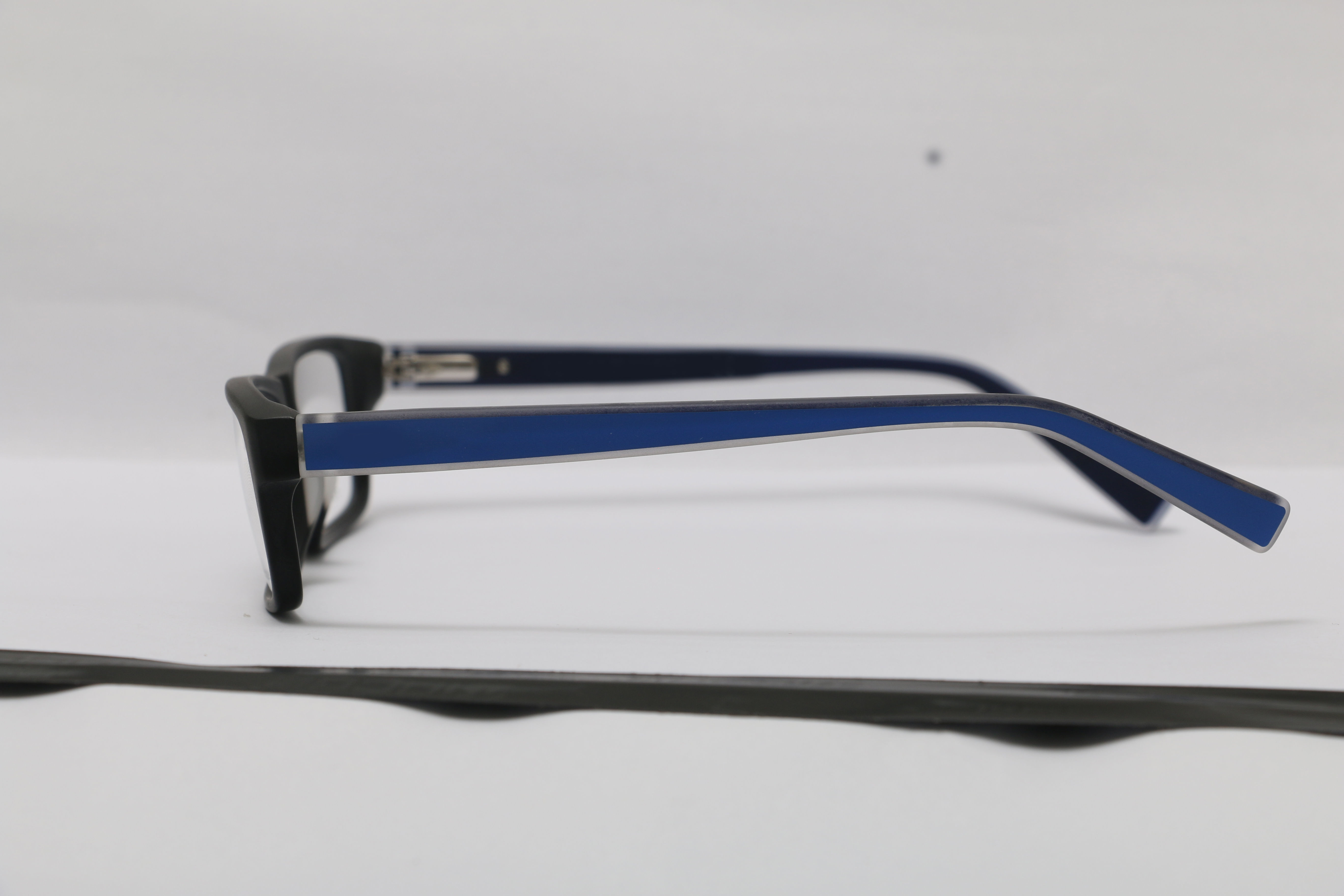 Eyeglasses for Men and Women 3D print model_5