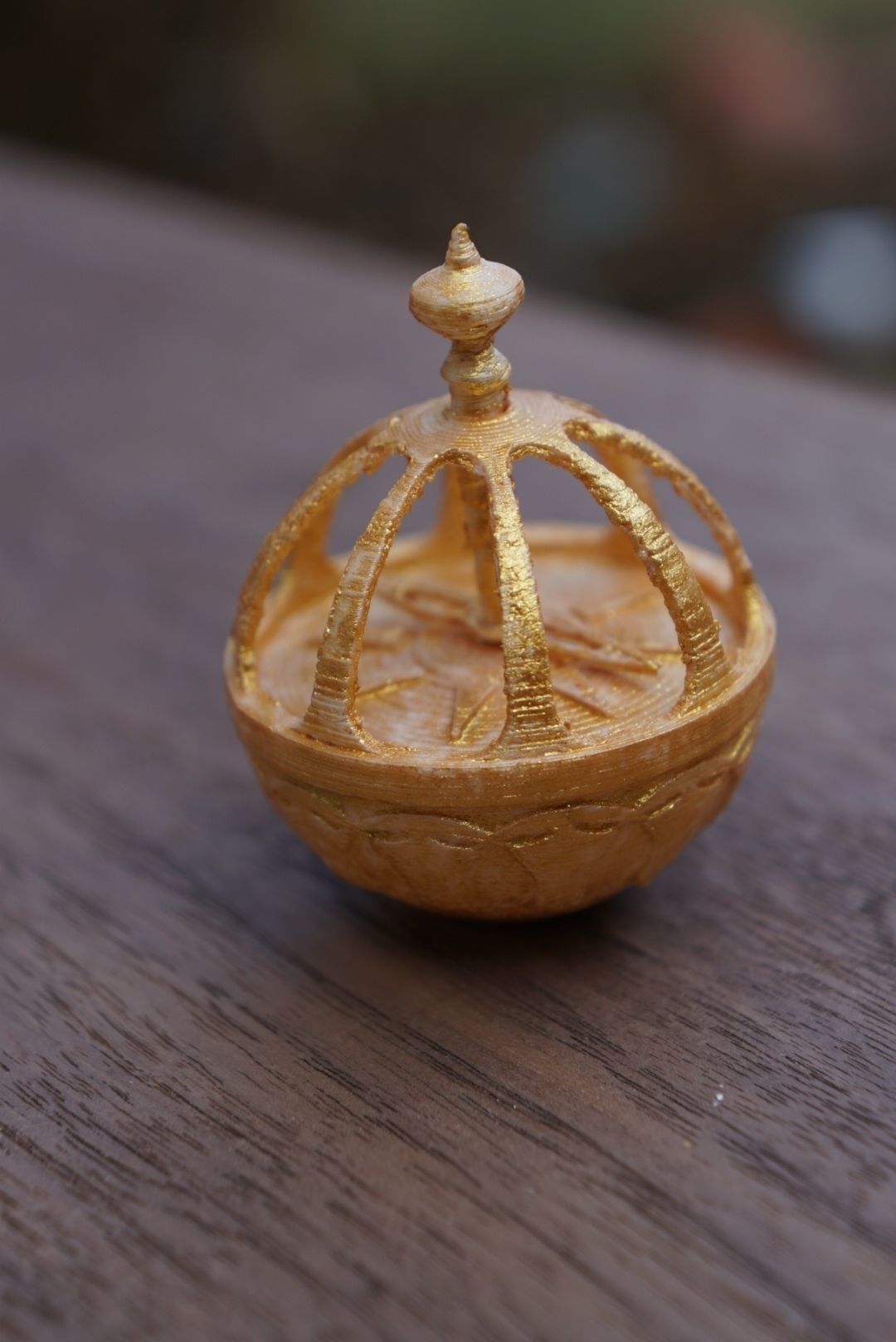 Liahona gold compass 3D print model_2