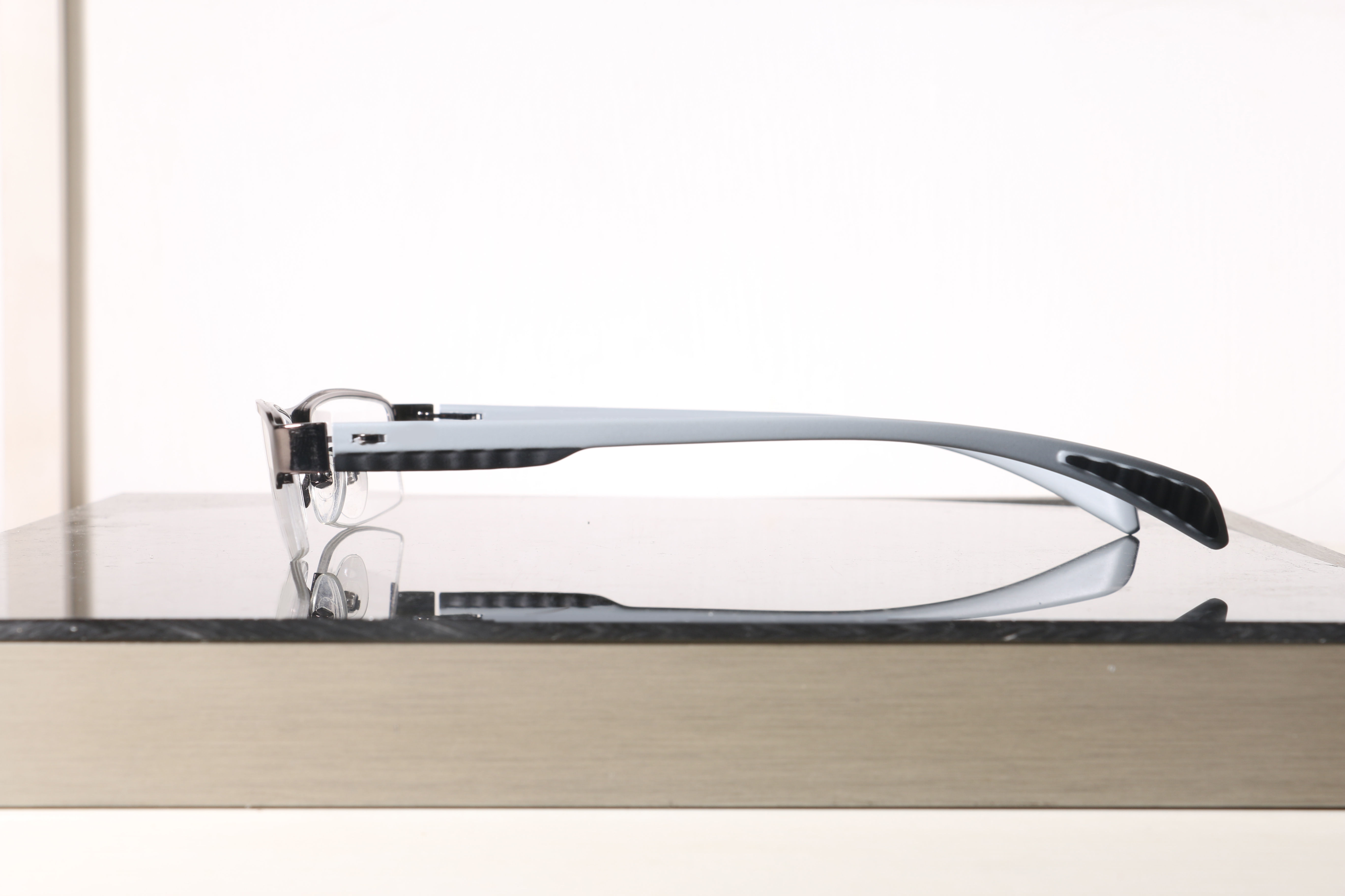 Eyeglasses for Men and Women 3D print model_5