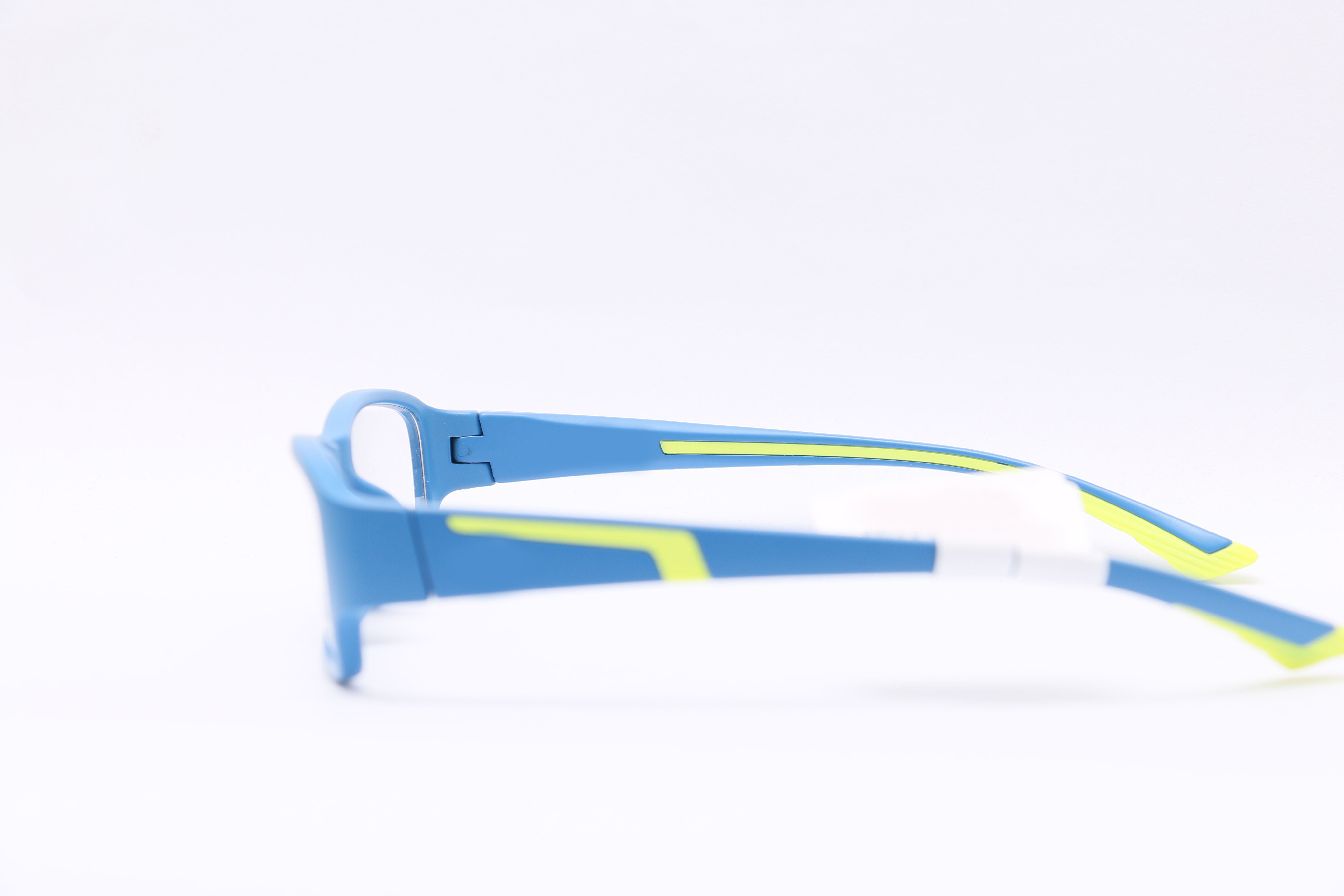 Eyeglasses for Men and Women 3D print model_7