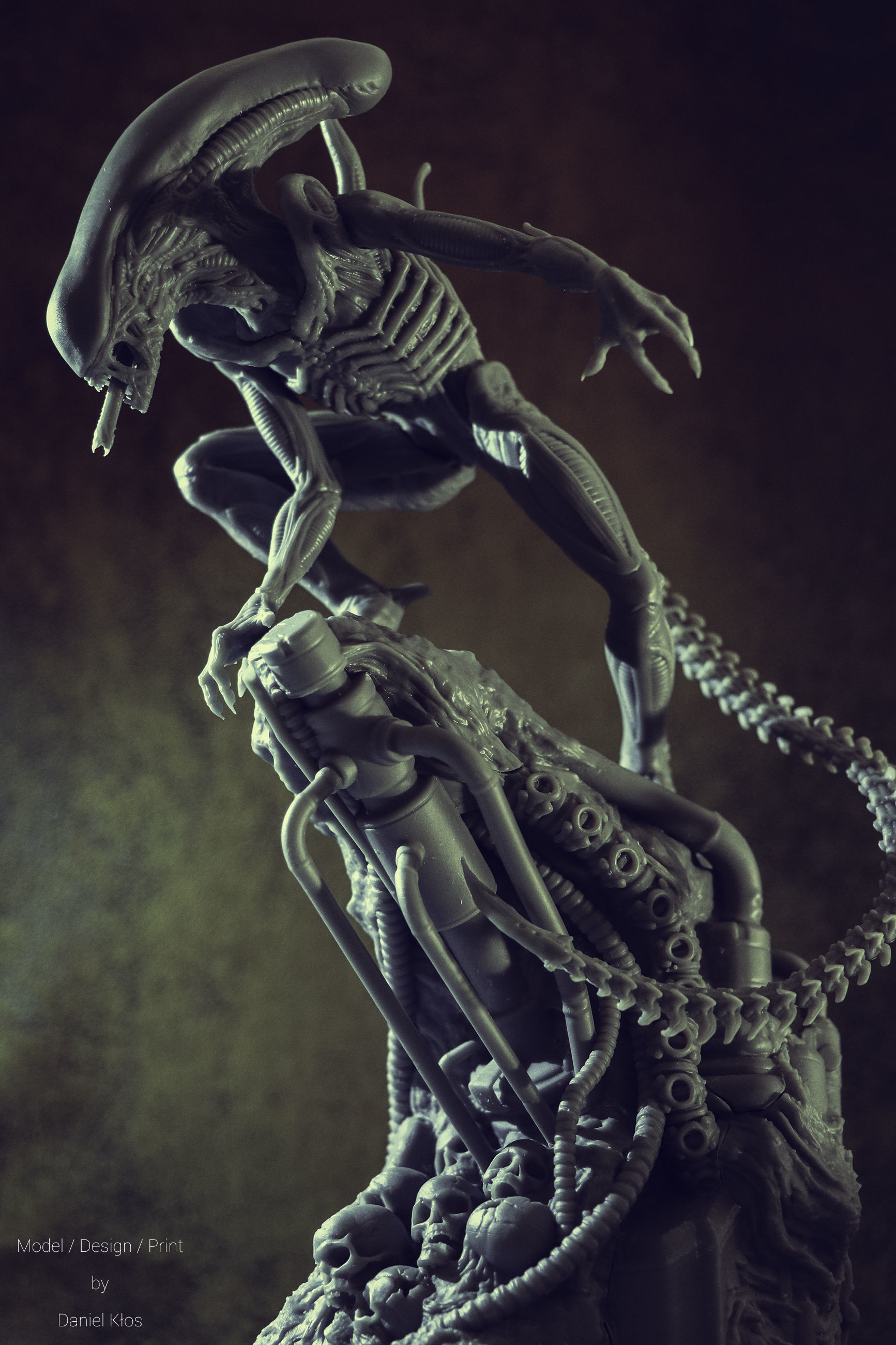 Alien Statue Fanart 3D print model_11