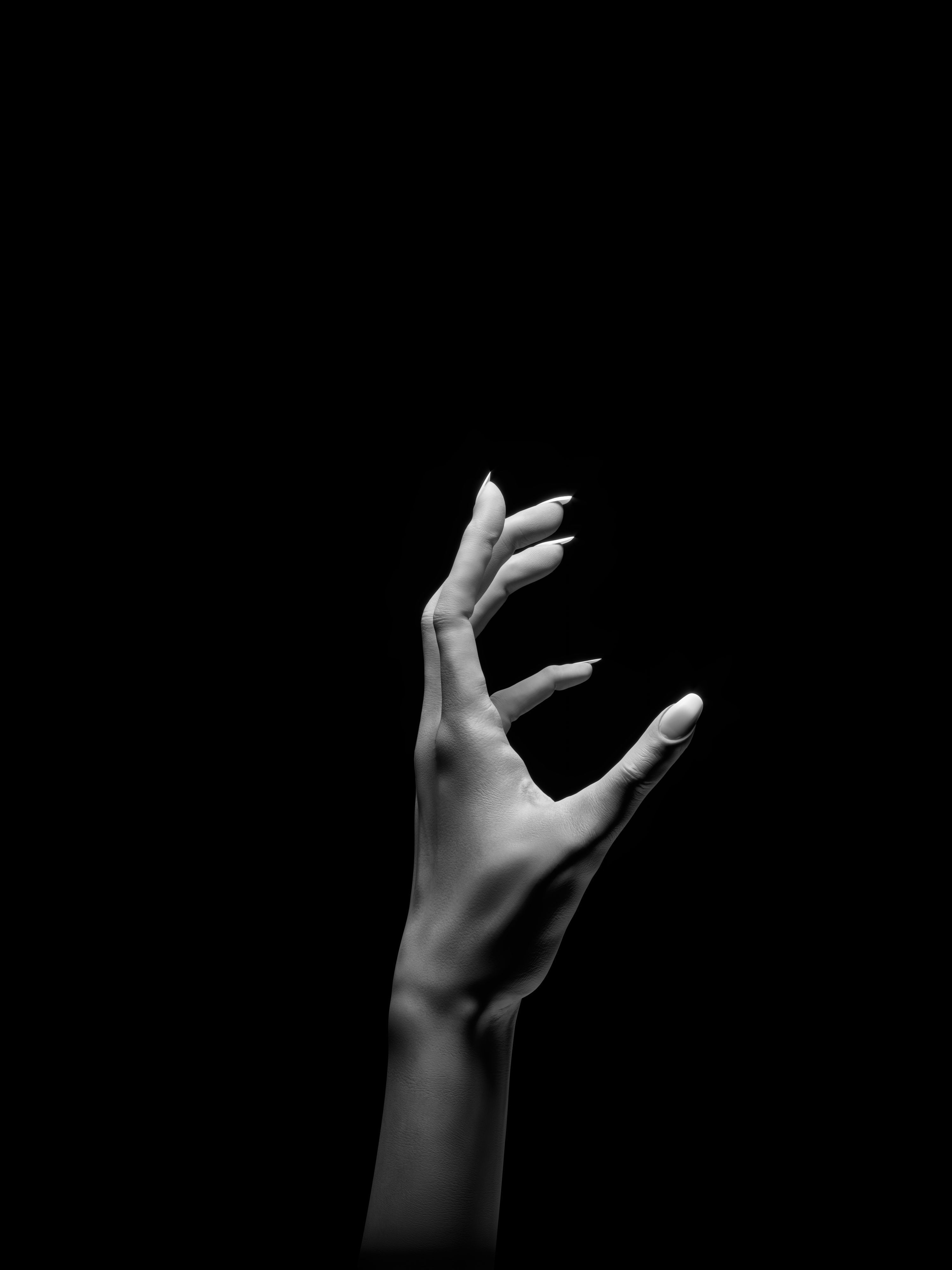 Female Hand Low-poly 3D model_2