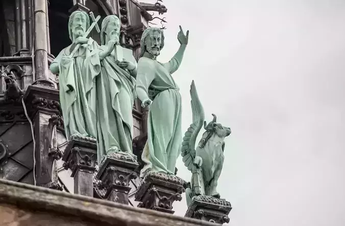 12 statues  of saints Notre Dame 3D Model Collection