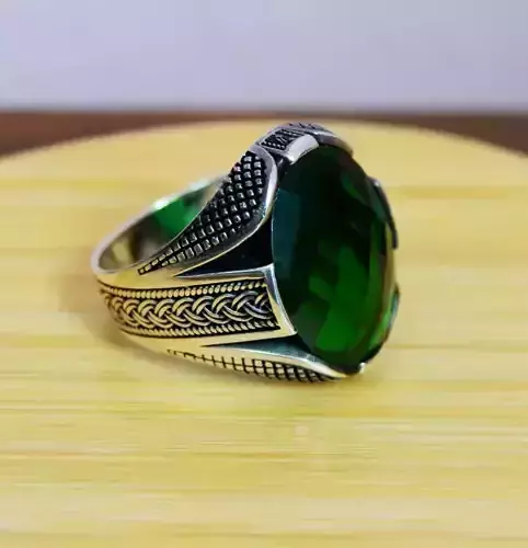 Emerald Silver Ring 